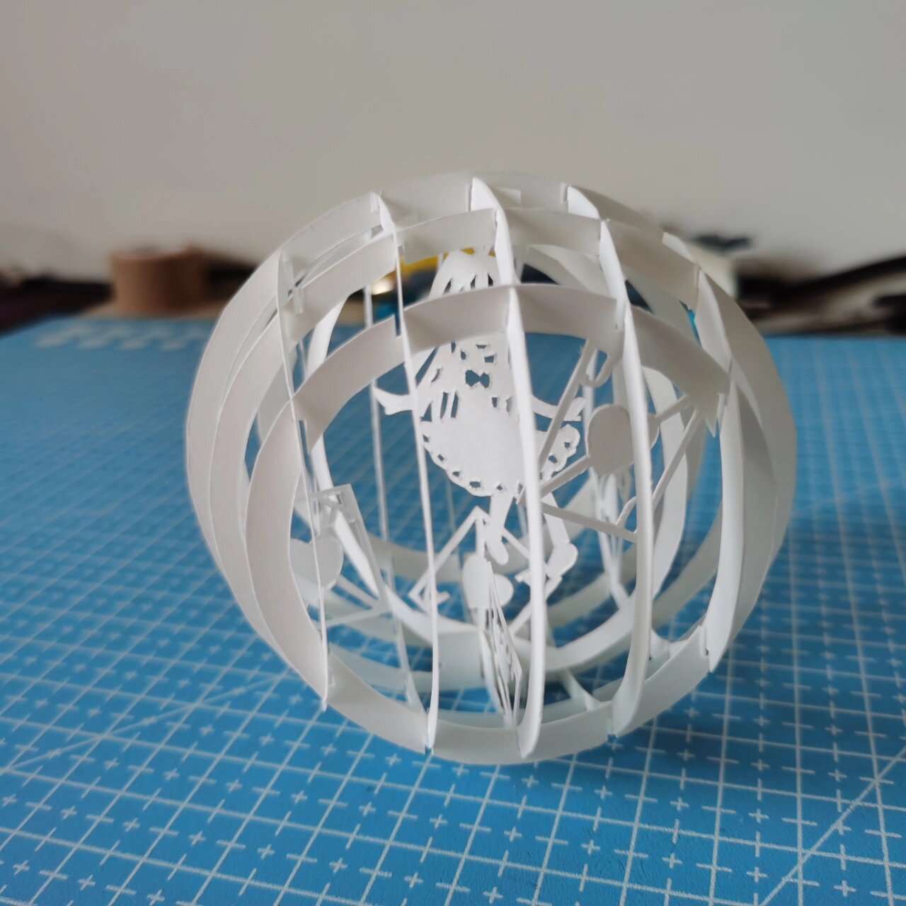 球形纸雕 200g白卡纸制作 球形立体结构 扣扣搜搜 阿巴阿巴