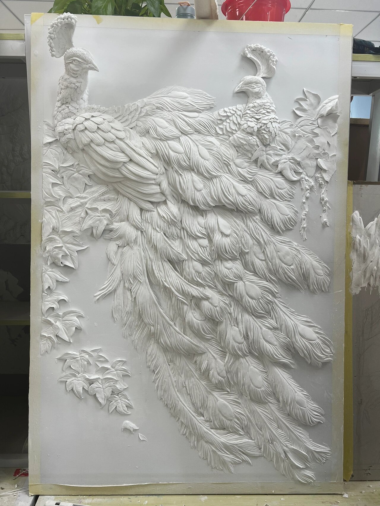 浮雕孔雀作品欣赏