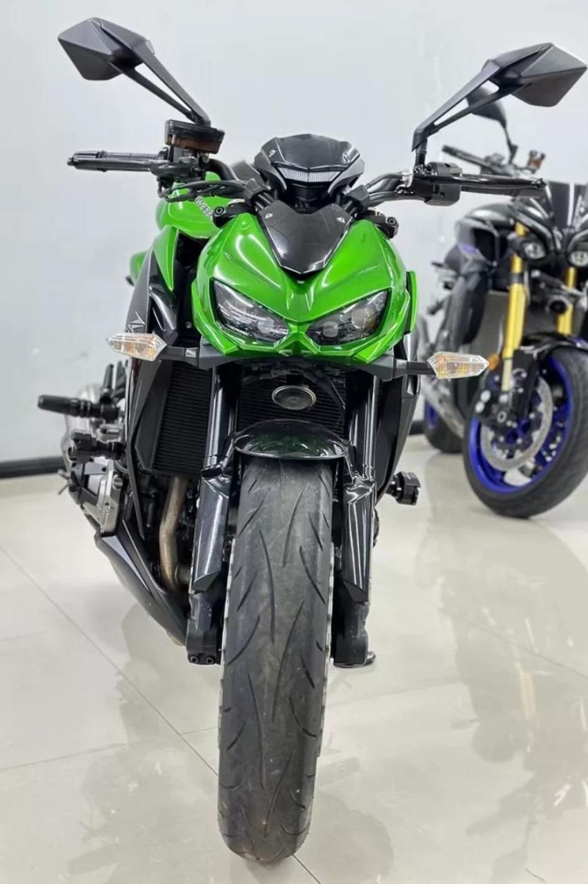 大贸川崎z1000  几万块骑回家.