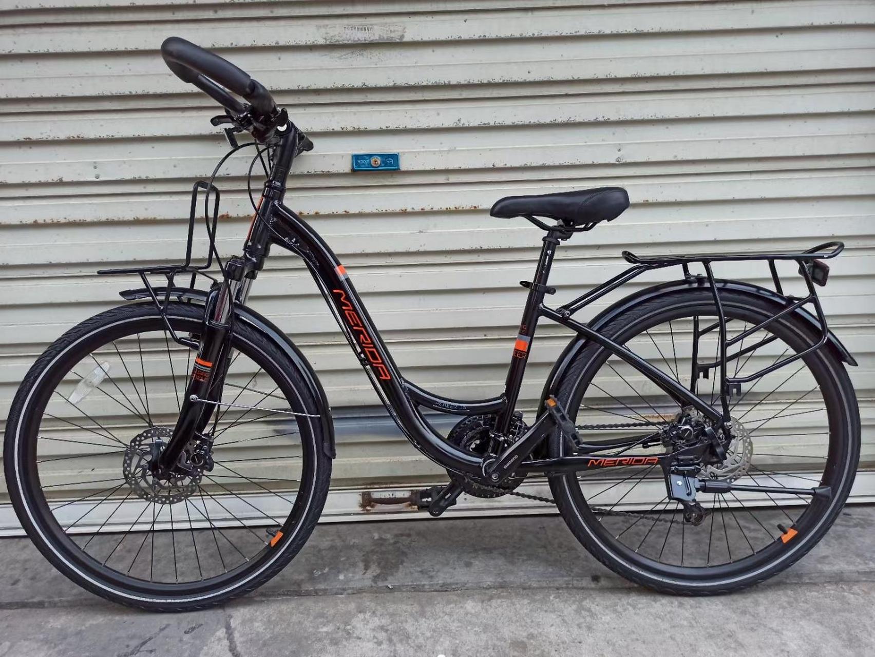 美利达拓荒者2s,旅行车,禧玛诺油刹27速,26寸轮组,前叉可锁,成色如图