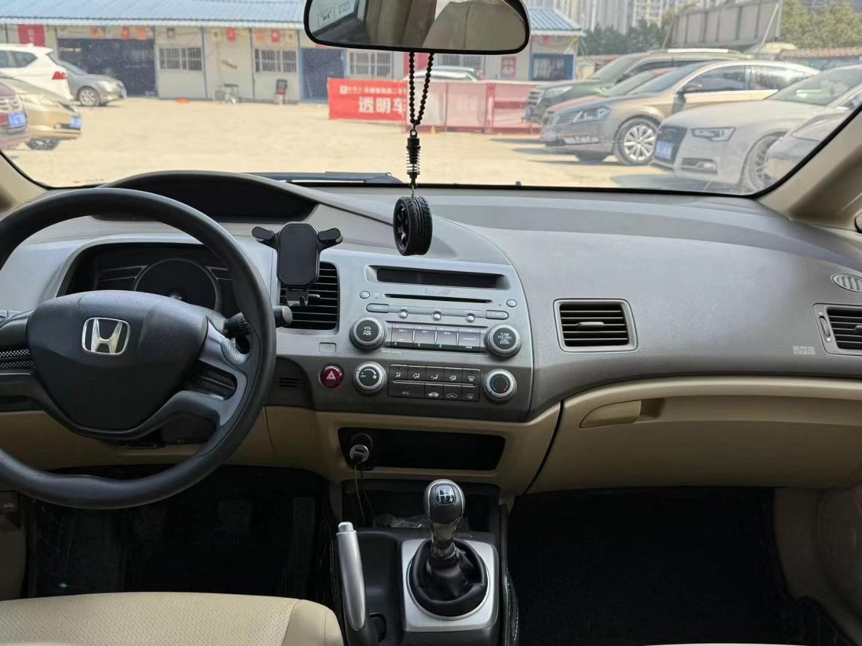 本田思域手动挡1.8排量!车况好到手不投资!无事故无泡水!1.48万!