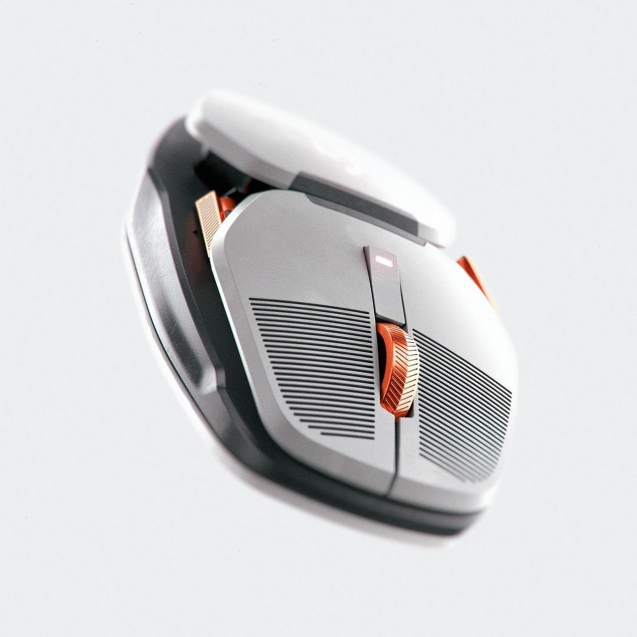 产品设计 | 罗技鼠标概念设计 罗技 salvo 设计:robbie_roy #产品设计