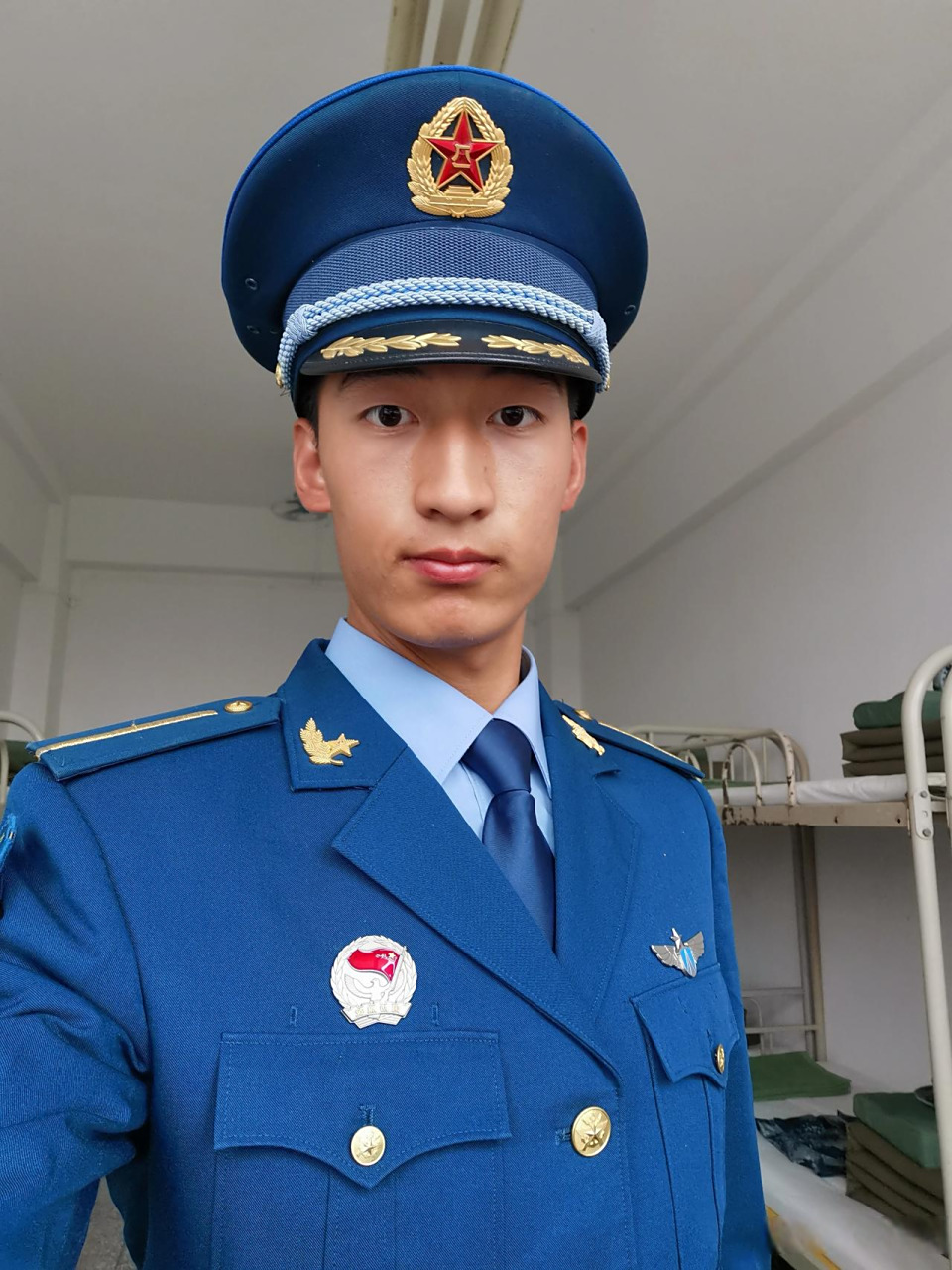 这不,空军工程大学和福建师范大学为高中母校送喜报了!