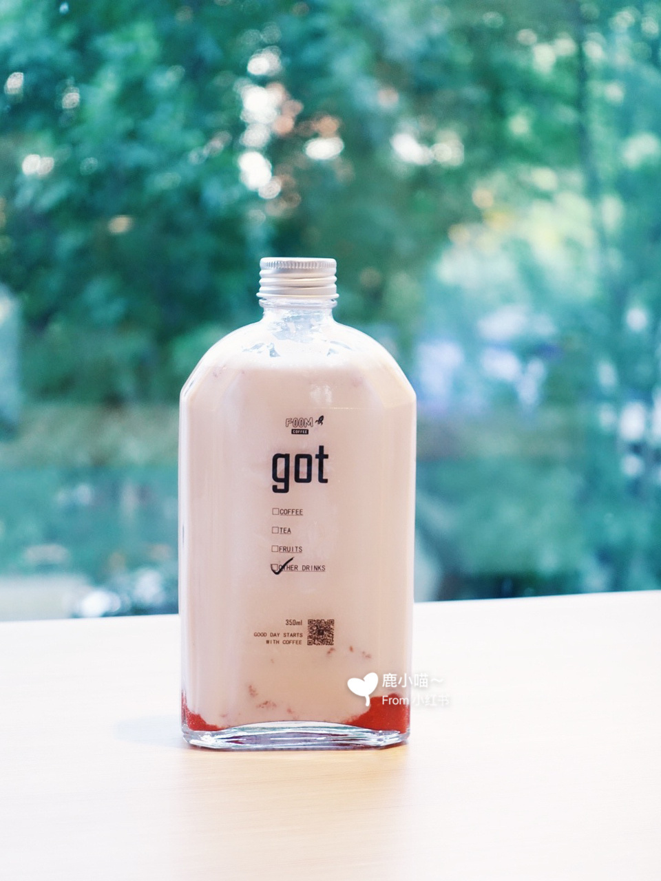 正好在附近和朋友聊事儿,就来foom打卡了～ 地方不难找,三里屯二楼