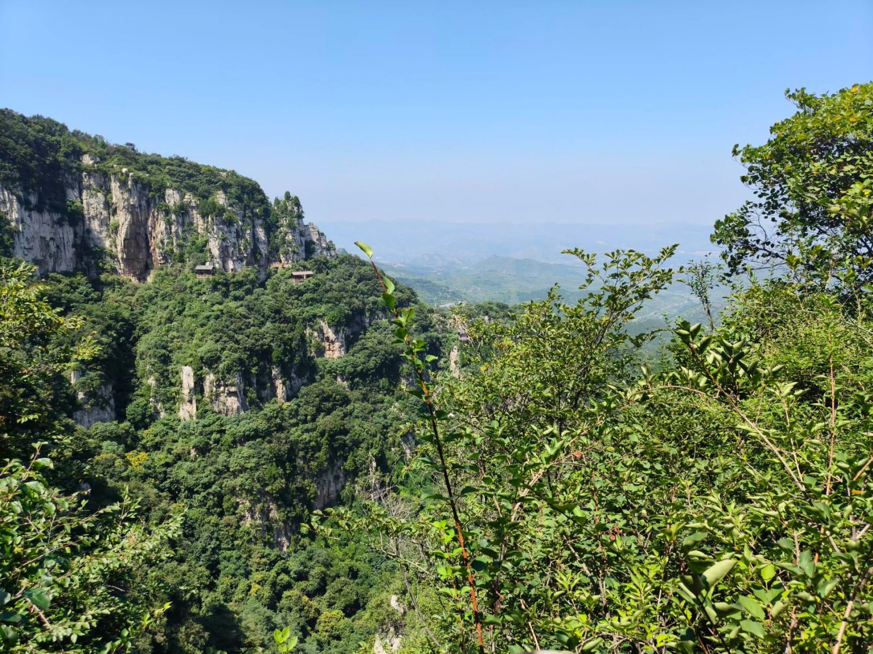 爬齐山真的太累了 周四跟我爸一起去淄川爬山,就那个齐山风景区,如果