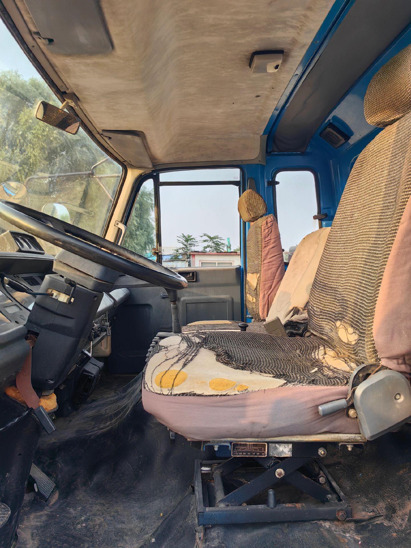 东风145原厂十立方洒水车