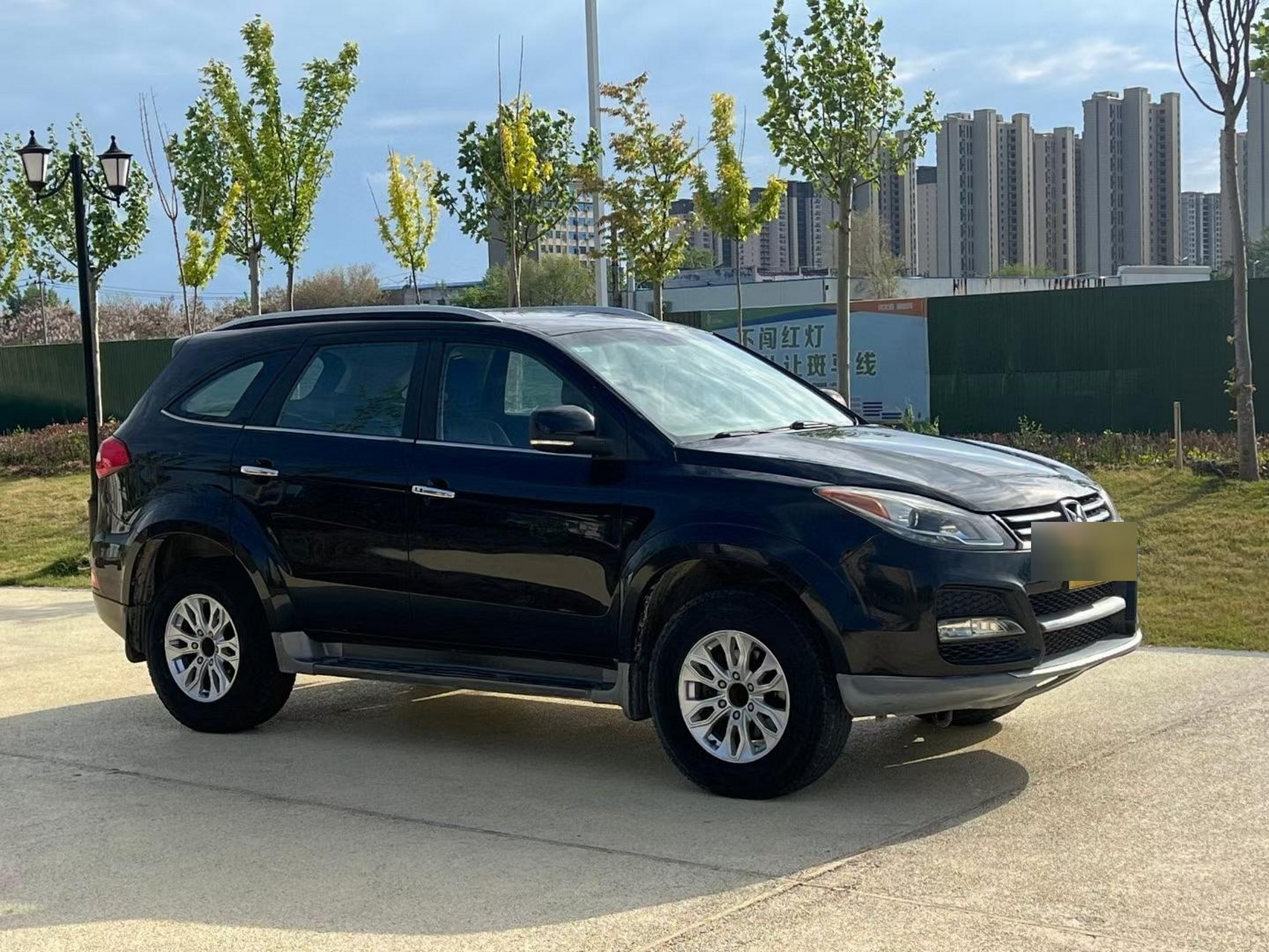 新到2015年3月极品柴油版江铃驭胜,2.