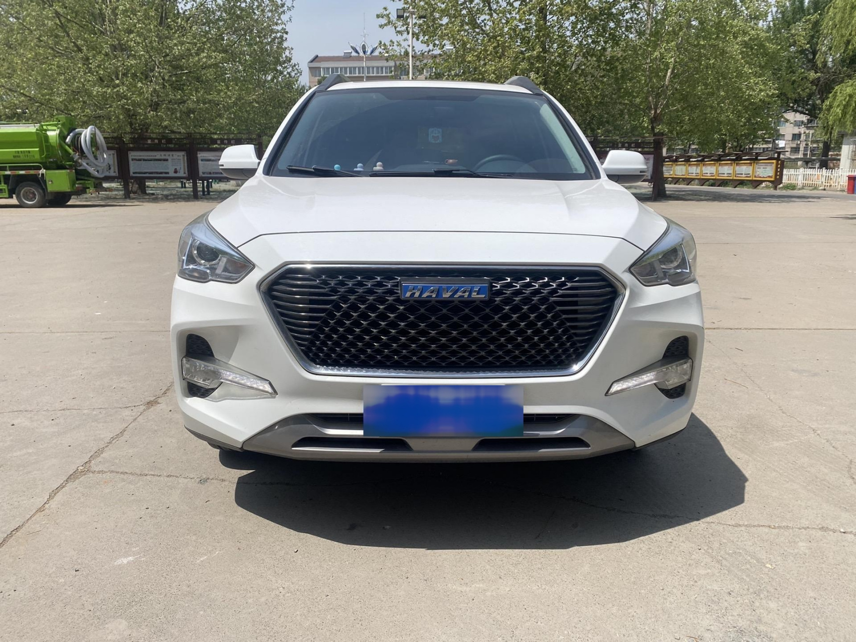 18年哈弗m6高配.自动挡,白外黑内.车况非常精品,全车原版,基本原车漆!