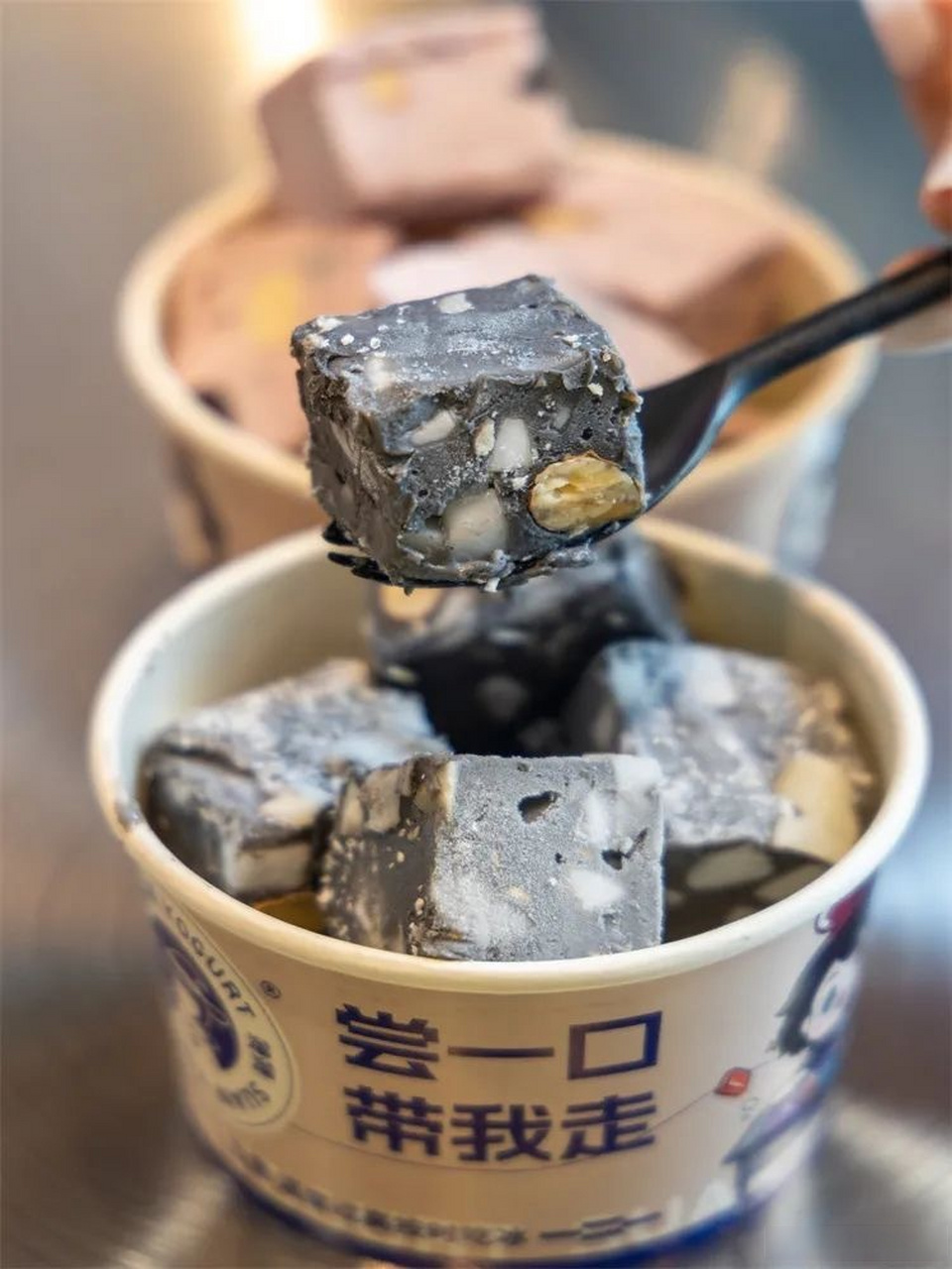 发现一家超赞的厚切92酸奶店,20 种口味任意选,05 开菲尔酸奶