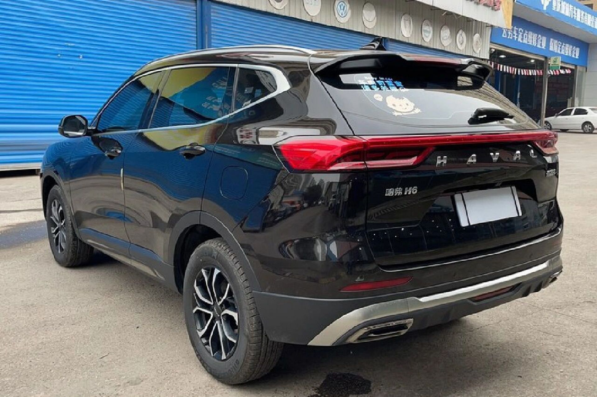 4 哈弗h6 2021款国潮版 1.5t 自动都市版2021年3月上牌行驶里程2.