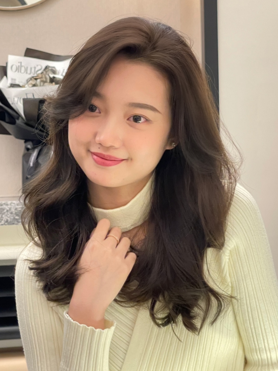 方脸圆脸女孩必做的一款法式烫发 收藏备用!