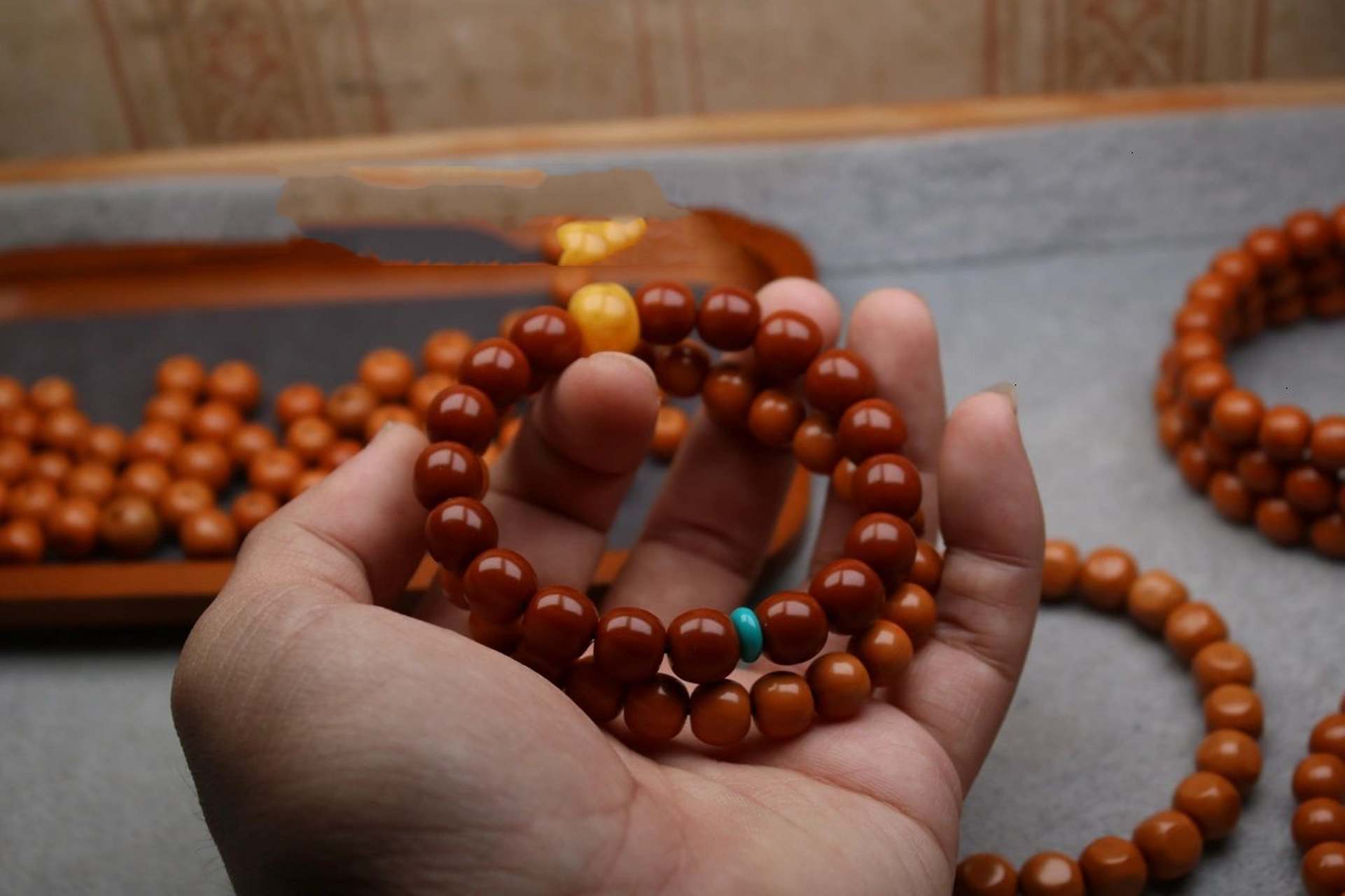 最近很多朋友问猴头光珠如何盘玩,索性就写一篇帖子吧.