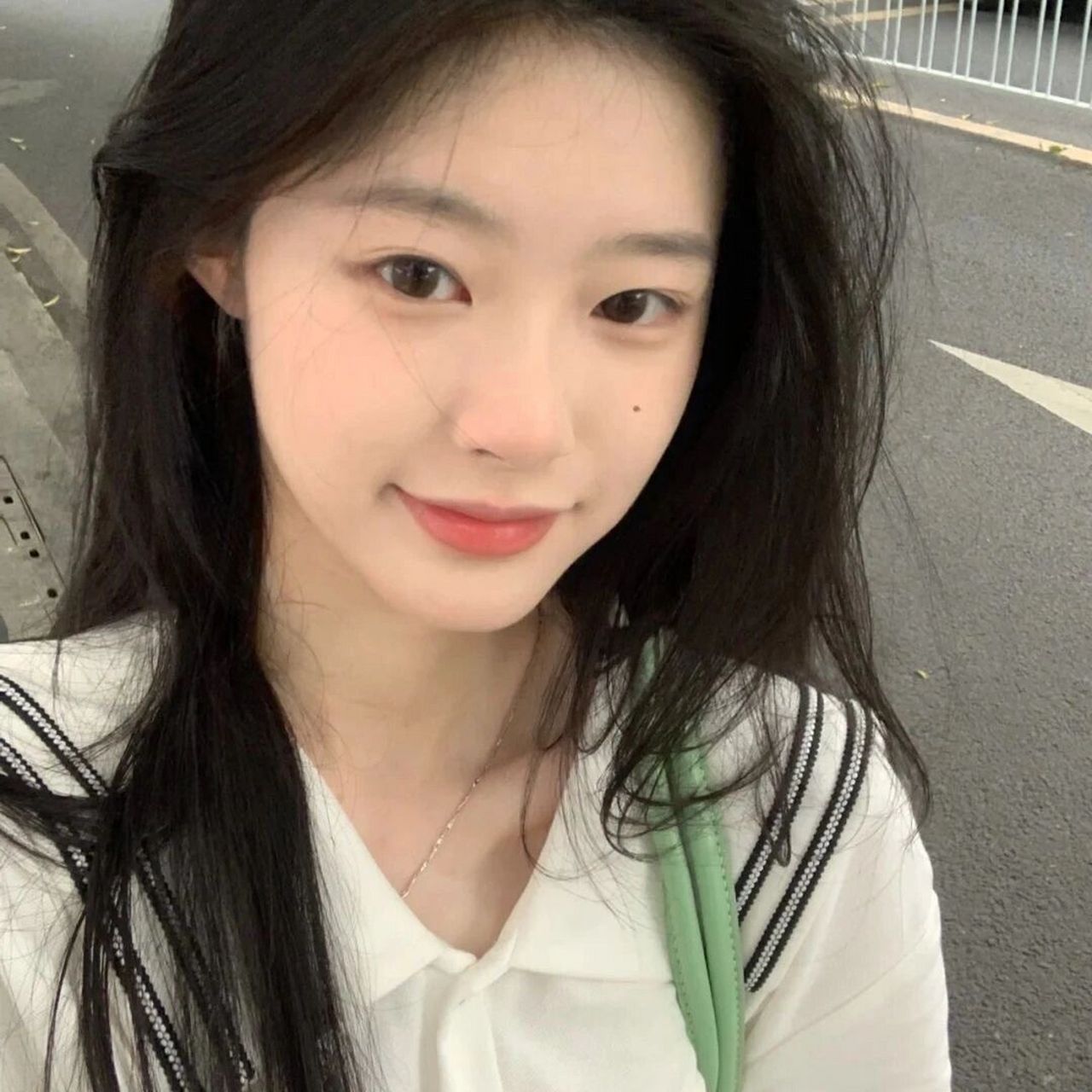 女大学生头像93 日更日更大饱子们