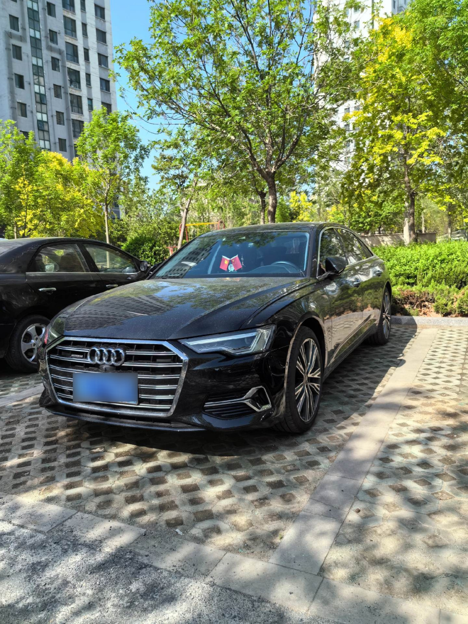 23年2月奥迪a6l 45四驱跨戳 一手零过户 原版原漆带车衣 可分期可全款