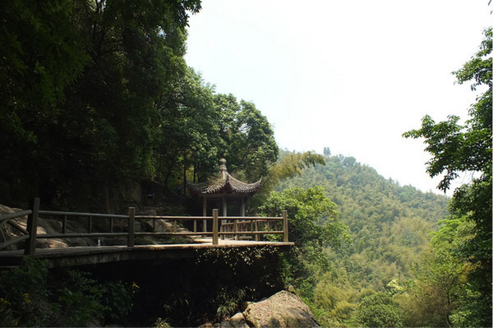 莫干山景区必去之剑池|徒步背包客|江浙旅游 关注七七不迷路噢 78