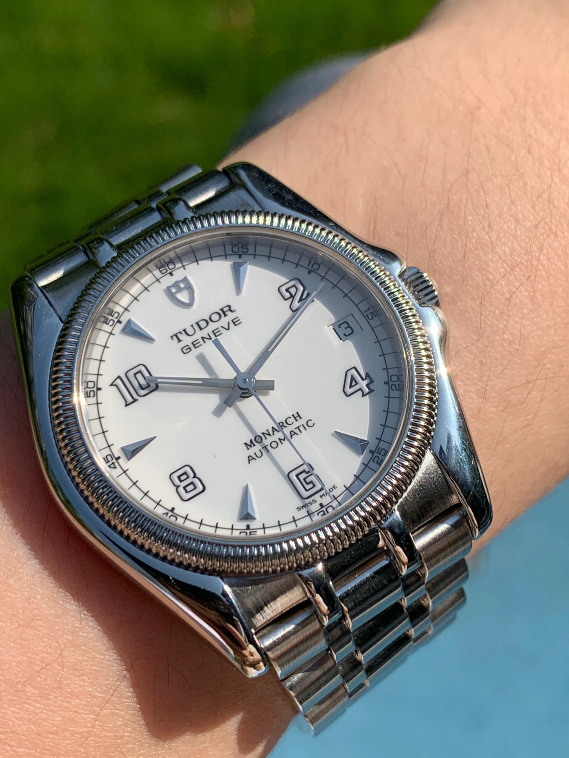 帝舵王者,冷门孤僻白瓷盘,复古味拉满 帝舵王者(monarch)这个系列,连