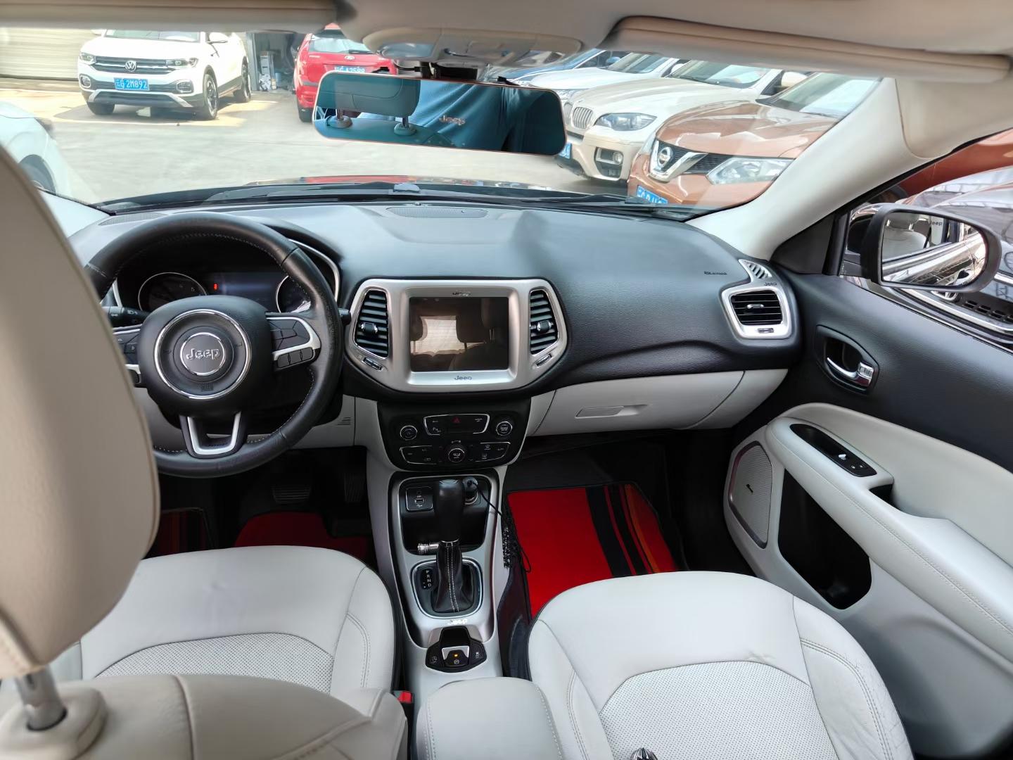 2018年3月上牌,吉普指南者,1.