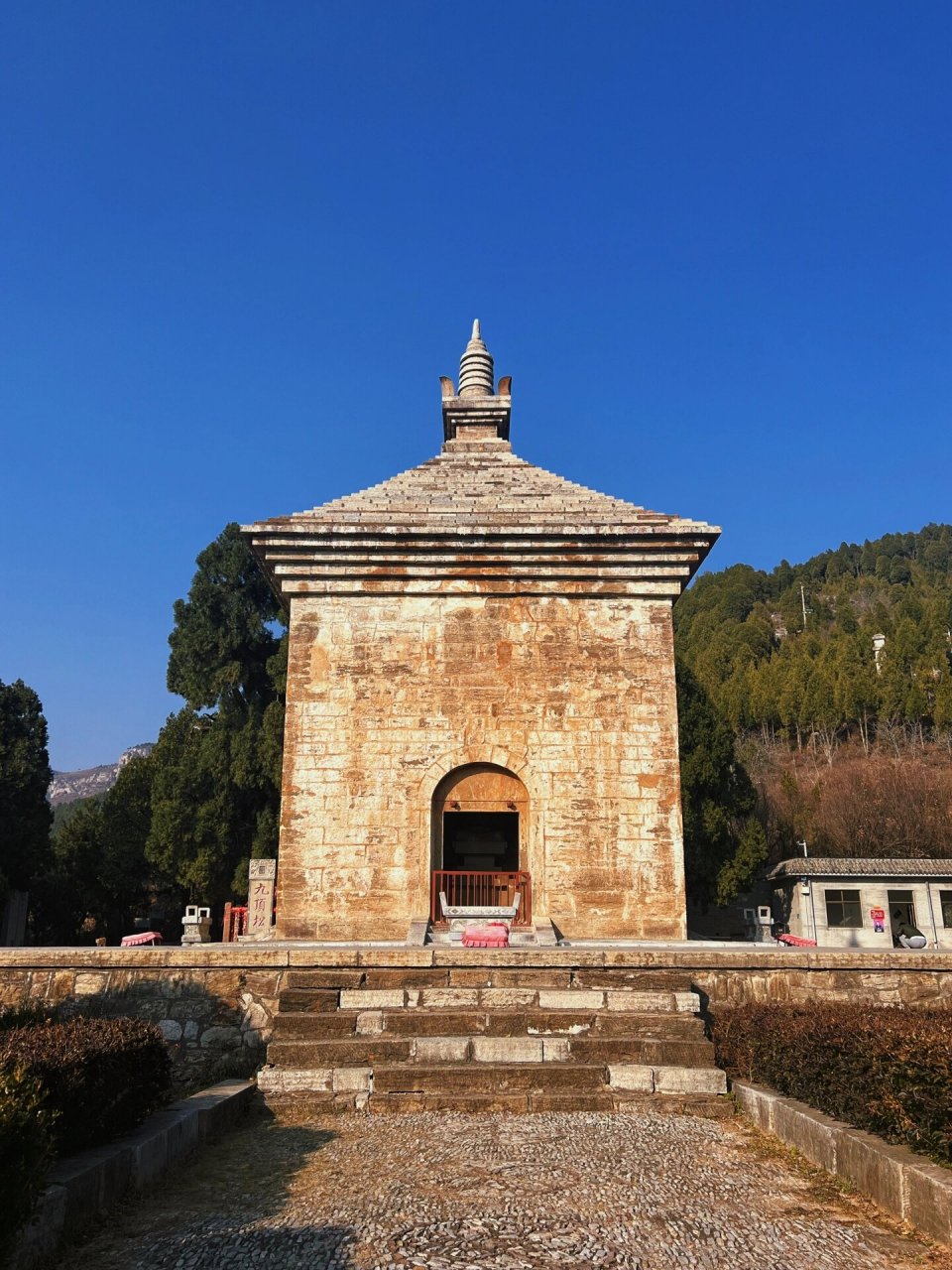 第五十九站 济南 四门塔风景区 四门塔风景区内有不少国保文物