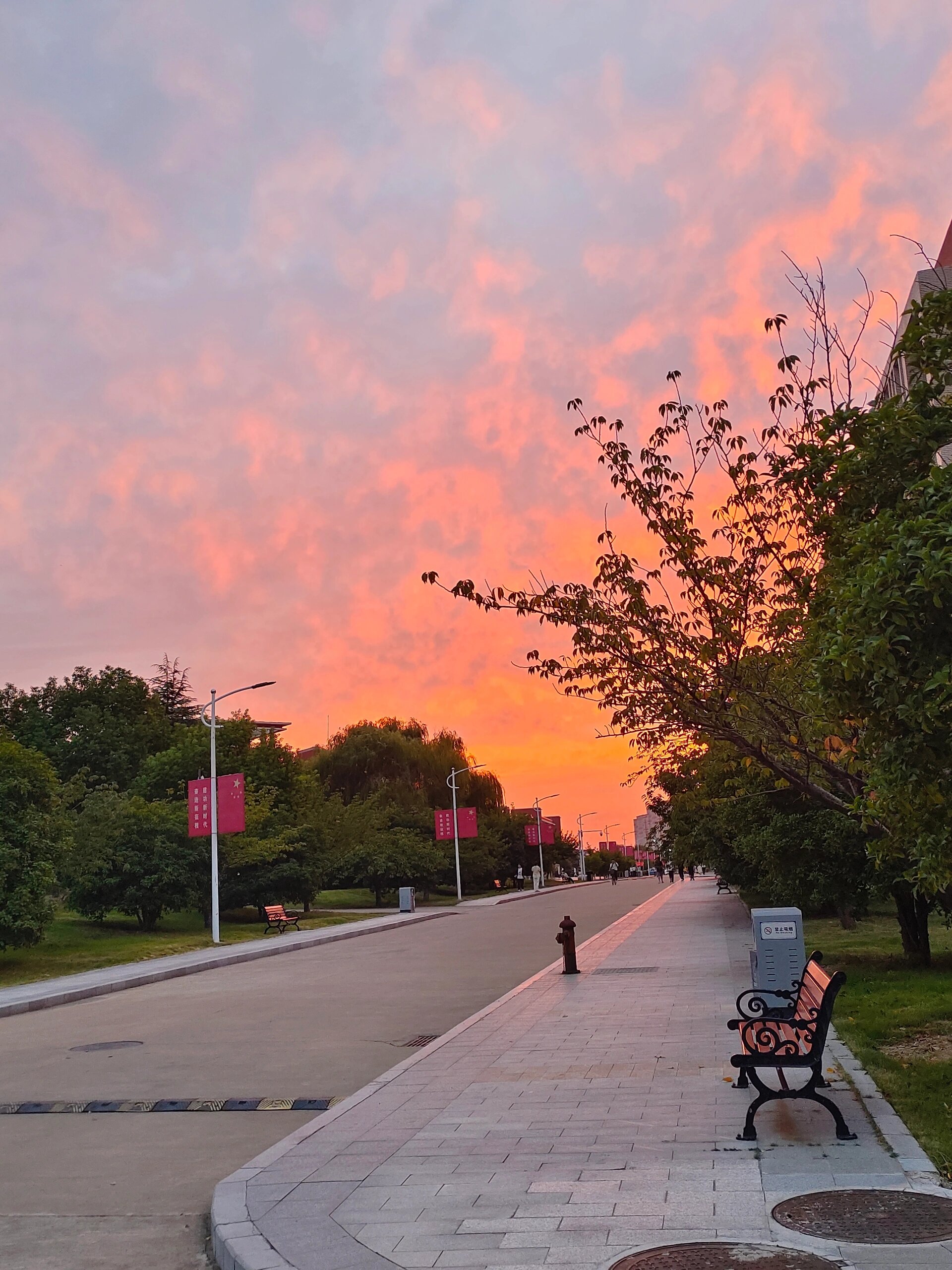 淮南师范学院(泉山校区) 学弟学妹有需要的可以问我哦 对校园卡有需要
