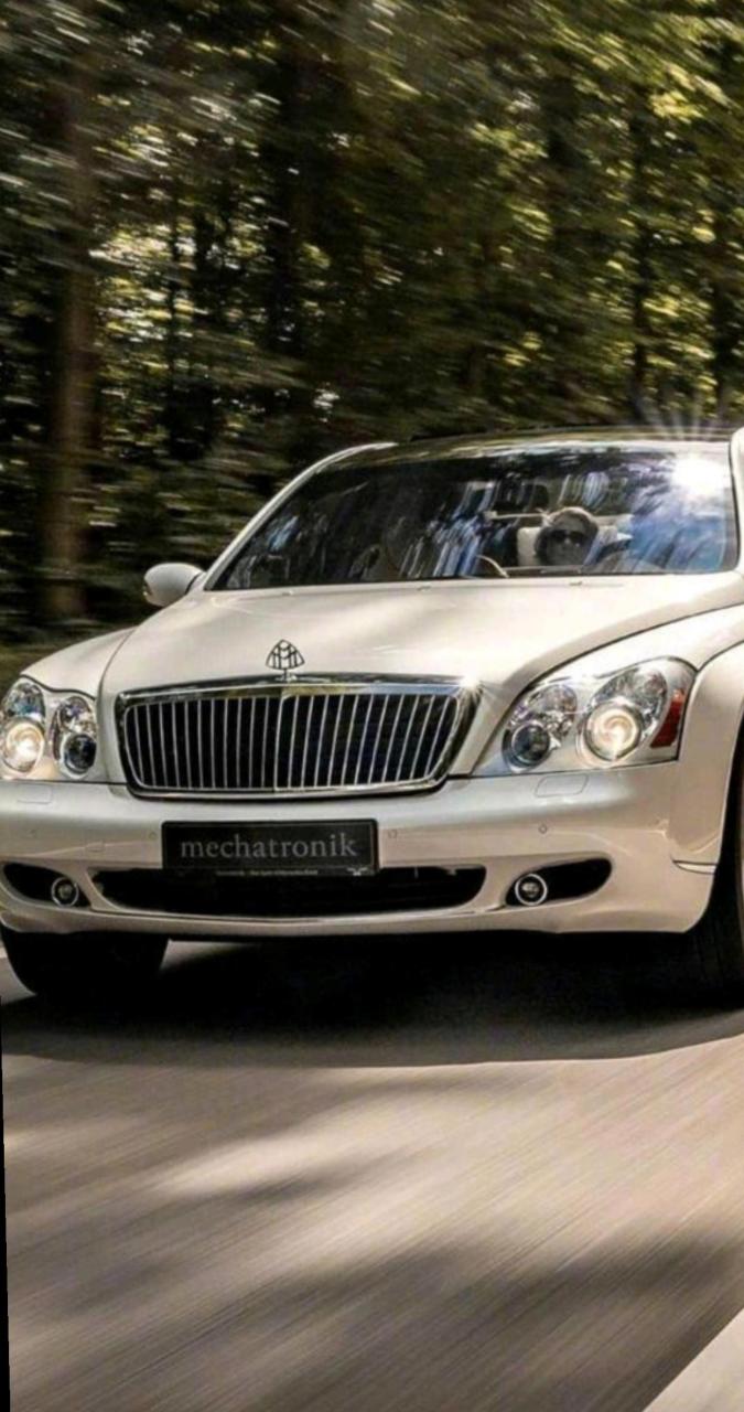 这是最纯真正宗的迈巴赫62s landaulet顶配敞篷版顶级奢华高端车车型