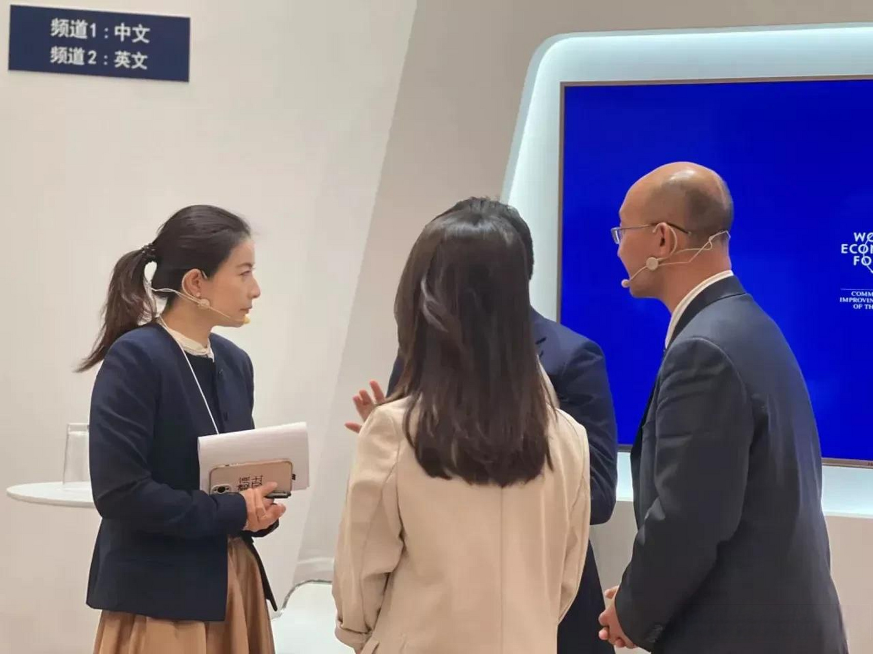 都说郭晶晶是旺夫相,她何止是旺夫,还旺自己啊!