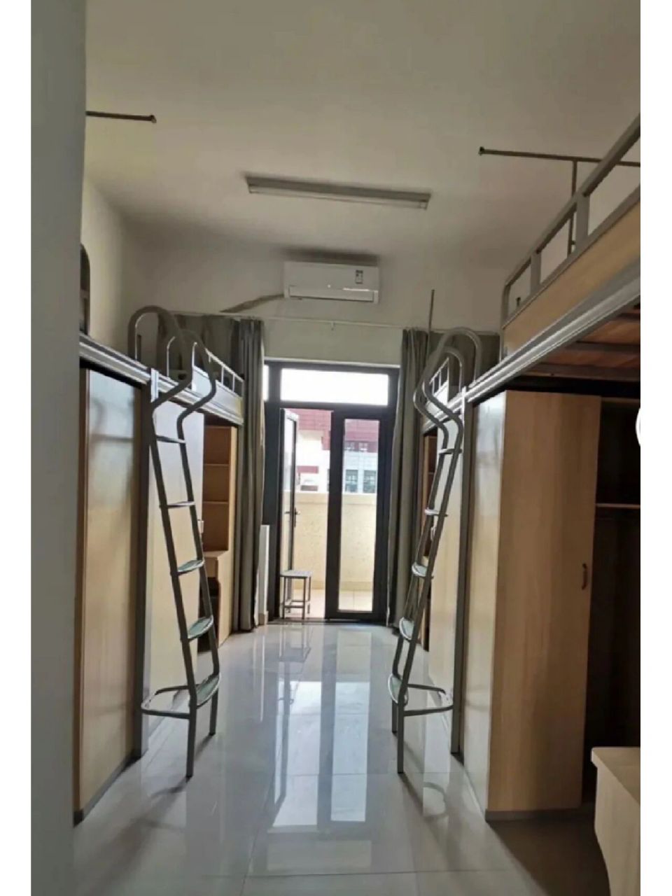 江苏科技大学新生两类宿舍,p1为老宿舍,p2为新宿舍