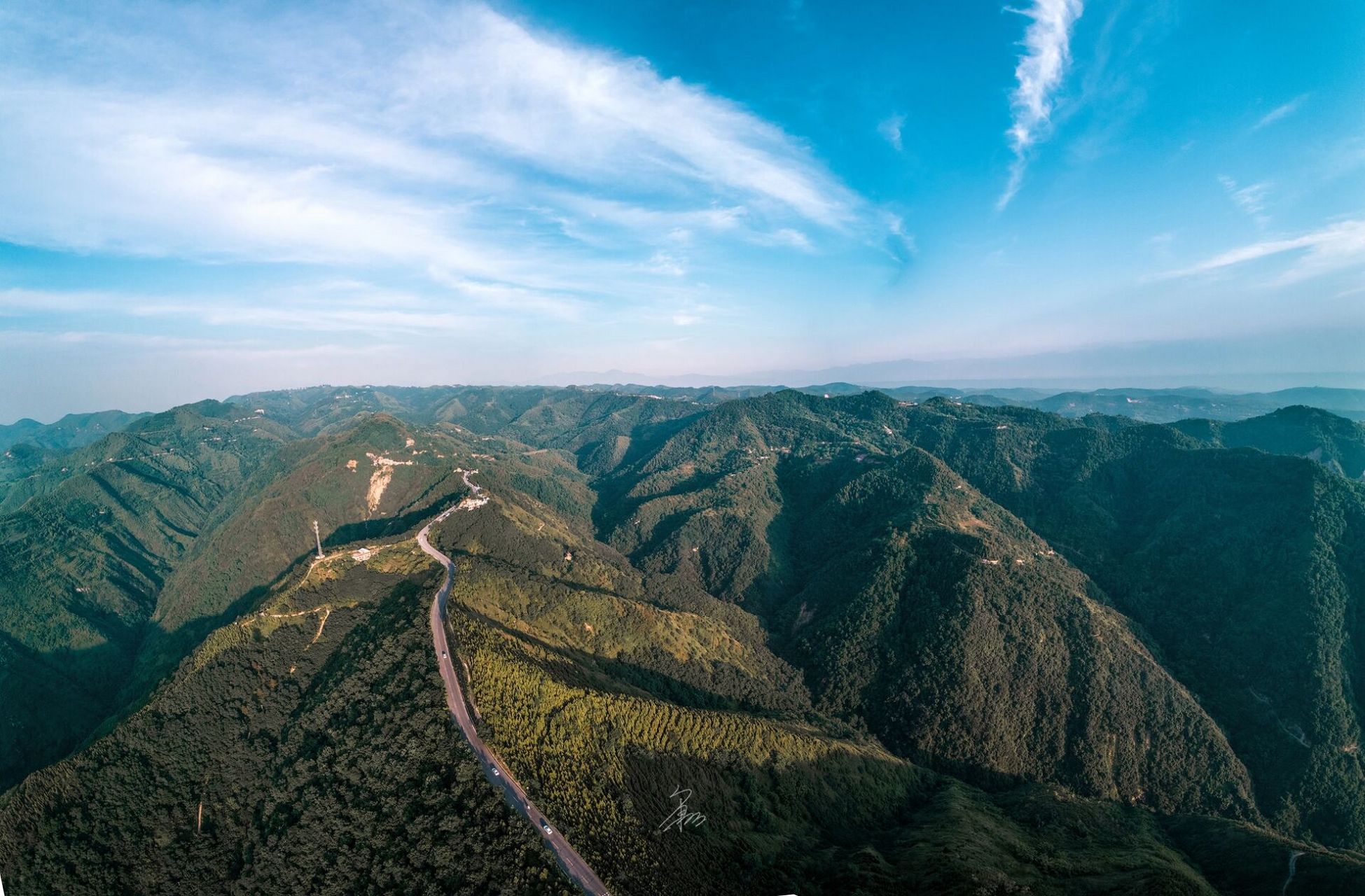 七月西北大环线 l 骊山盘山公路 做为古代丝绸之路的起点,我在长安