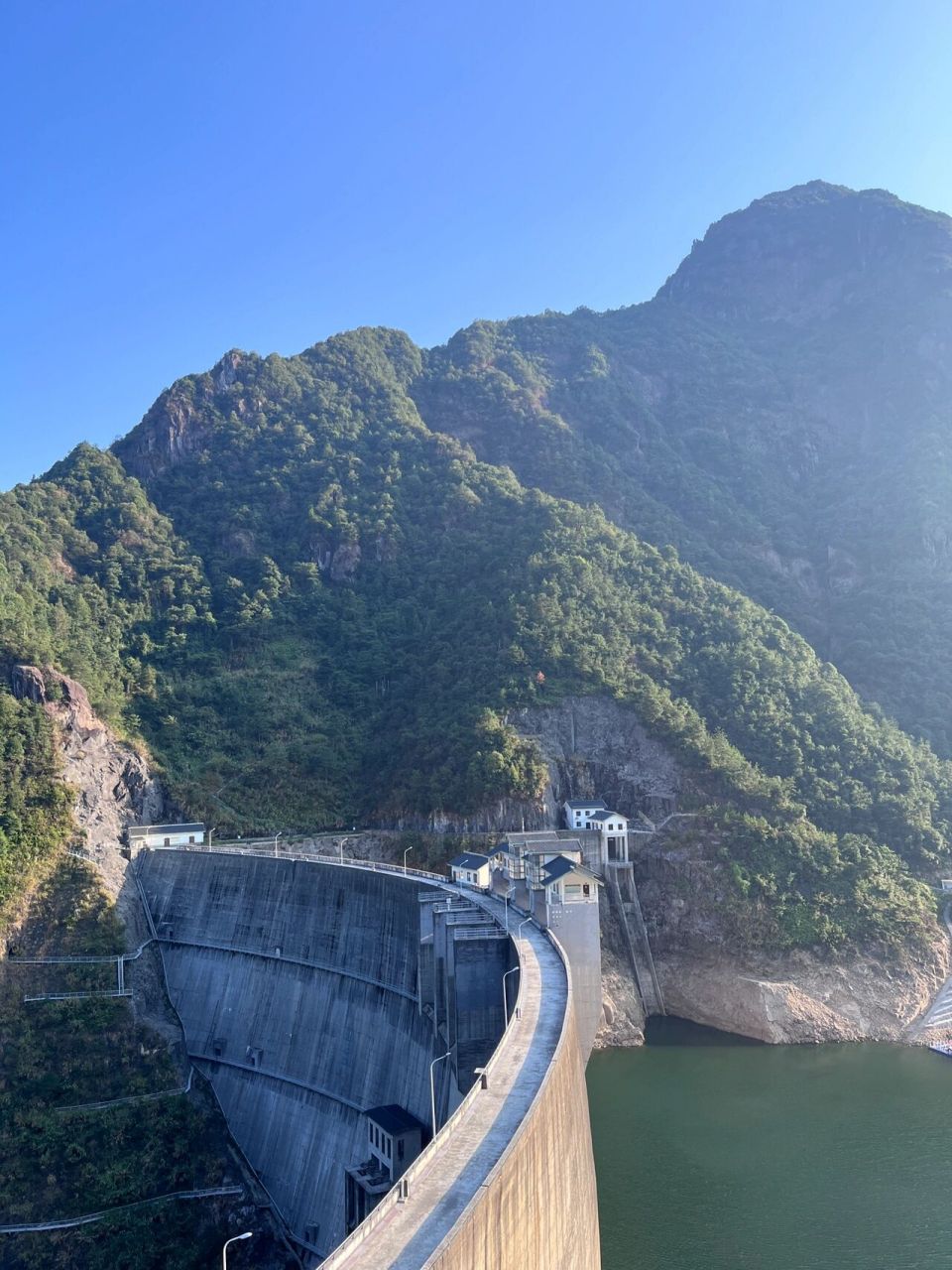 平阳周边游|顺溪镇半日游 地点:平阳县顺溪镇美食:特色烤鱼,炒黄年糕