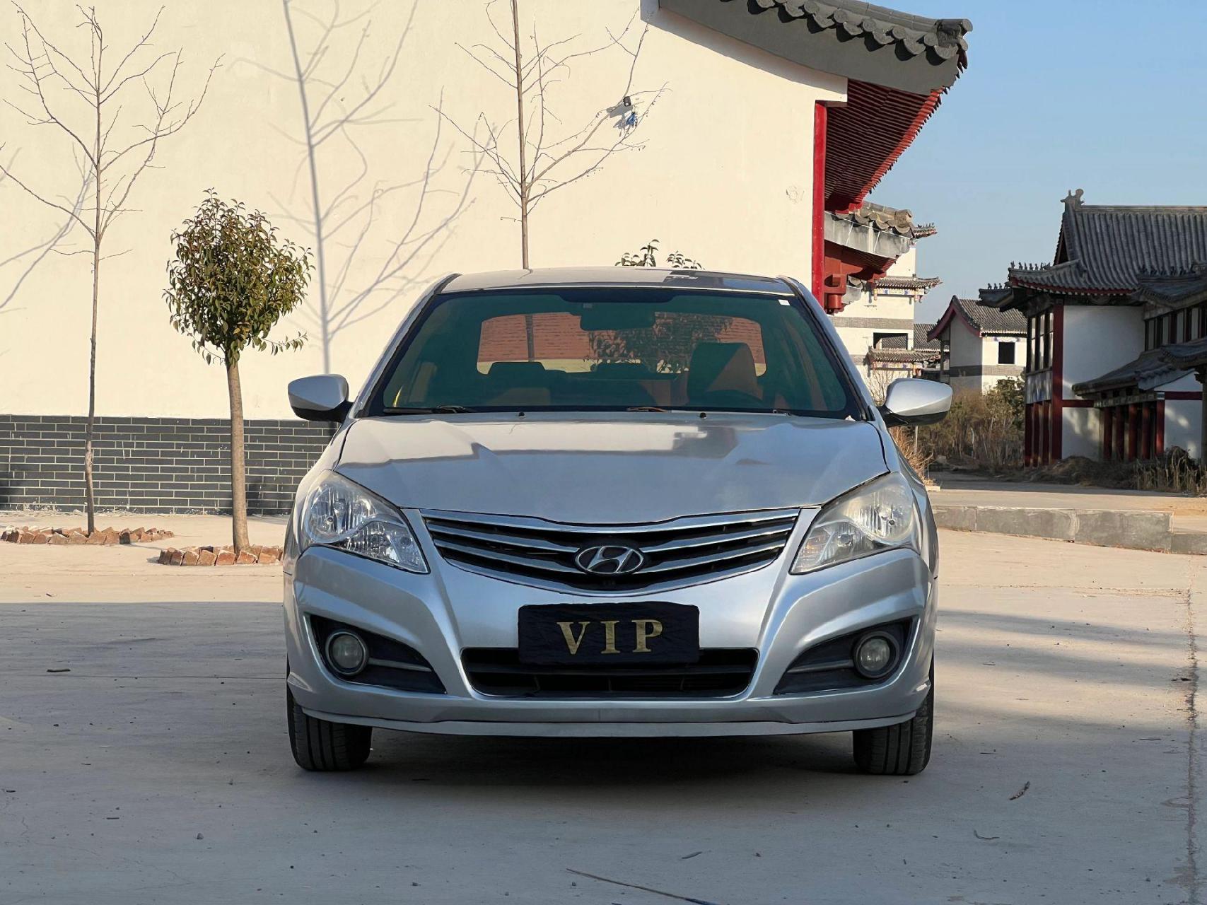 全宽8888,11年现代悦动,精品车况,发动机嗷嗷叫,开着很好,漆面铮亮到