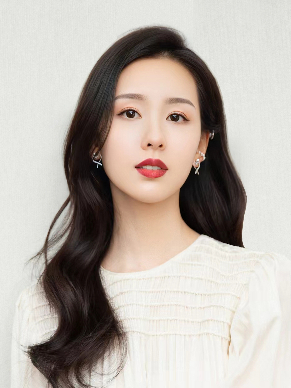 陈都灵语音92被困横店,有效客串白月光～这个暑假,她是《莲花楼》里