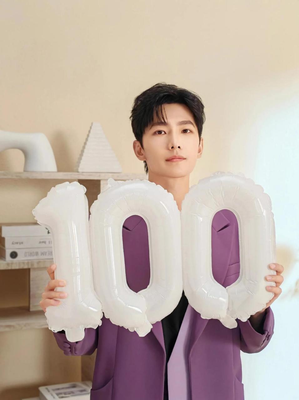 这就官宣了,荣耀100依旧是杨洋代言,羊毛们可以欢呼了.