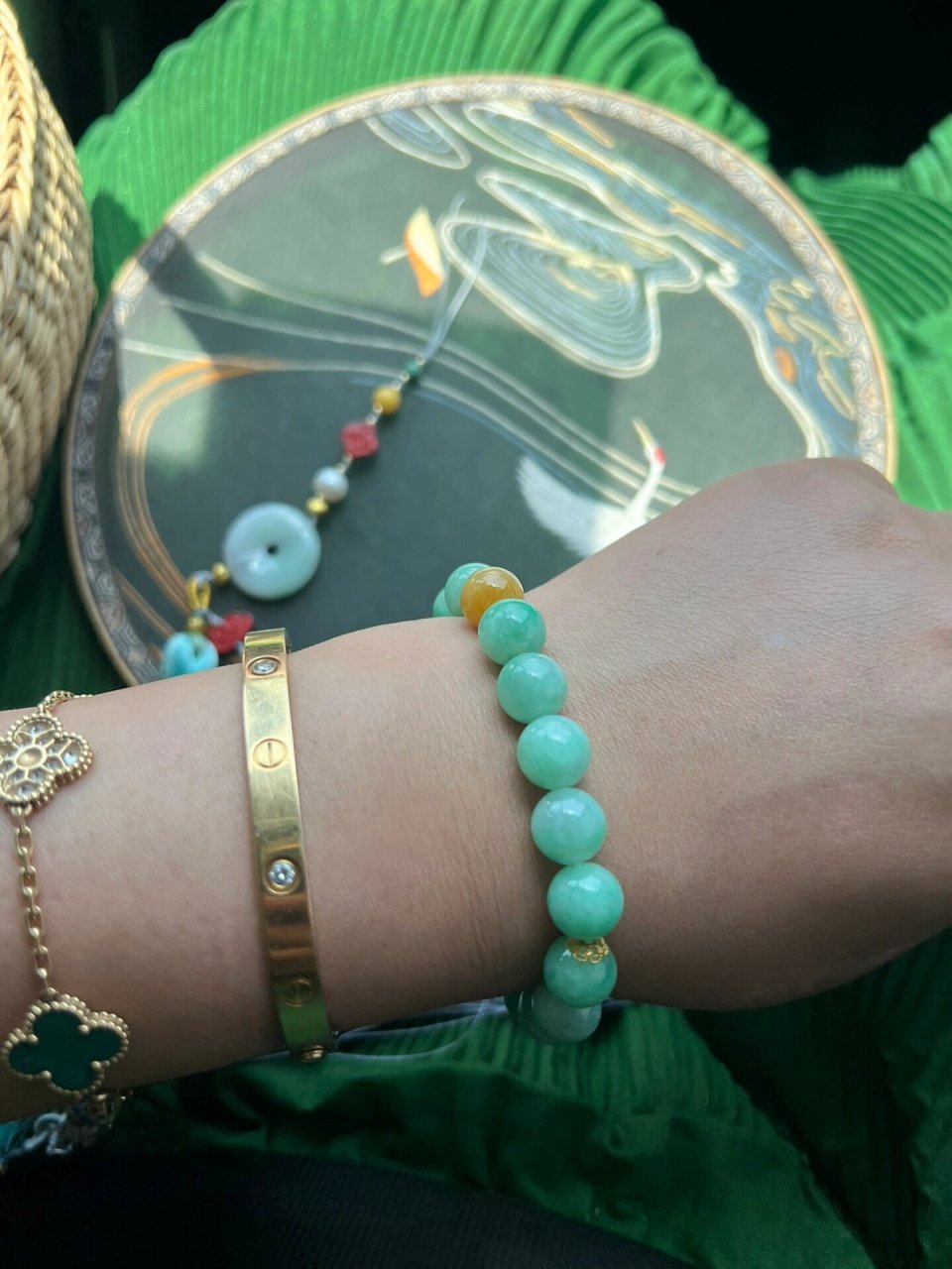 首先西安想玩珠子找不到地方的, 一定要去大唐西市古玩城负一楼