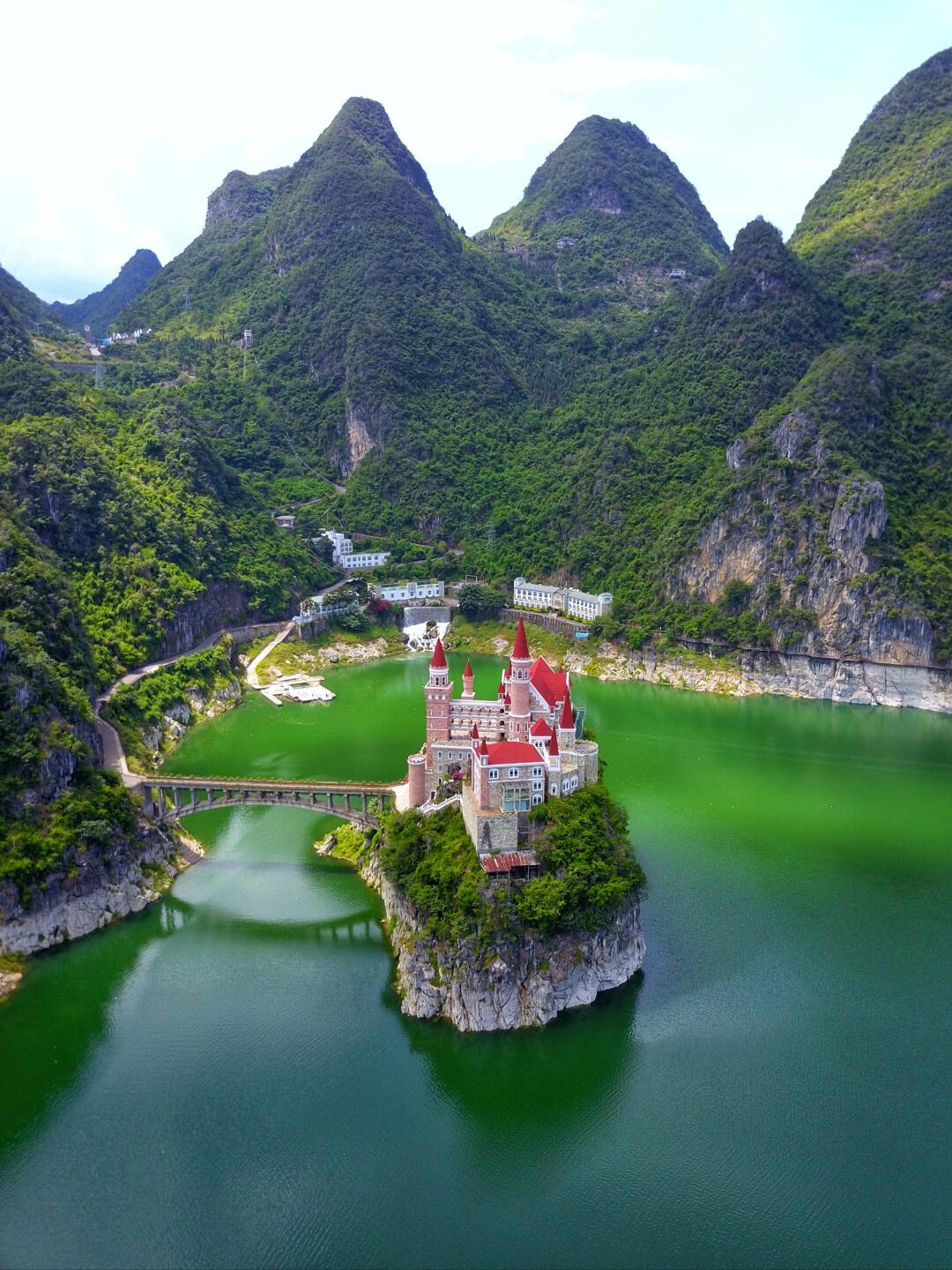 贵州 | 吉隆堡:万峰湖上的童话城堡