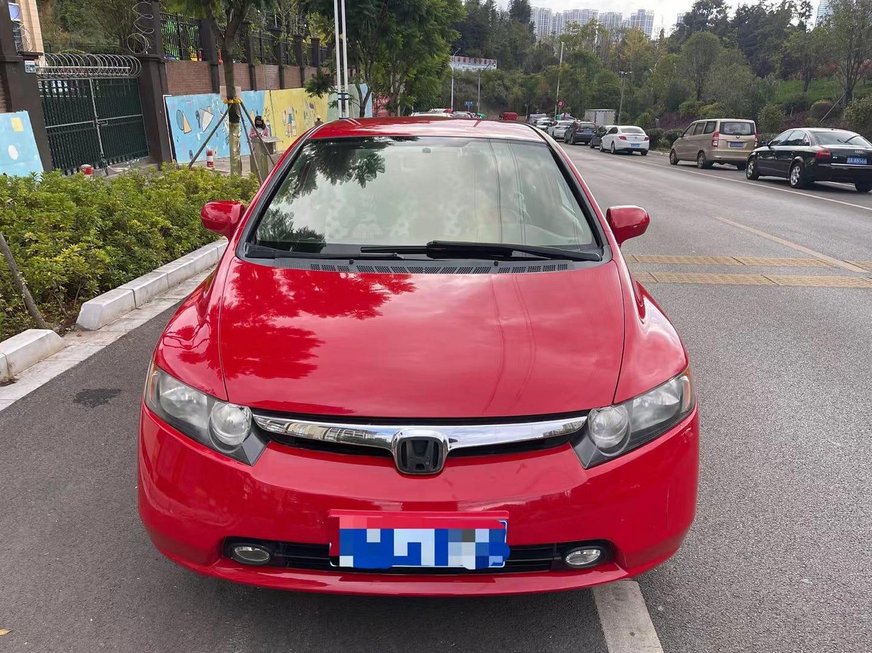 2006年8月上牌本田思域,超级耐用又保值,当时新车办完17万左右,车况好