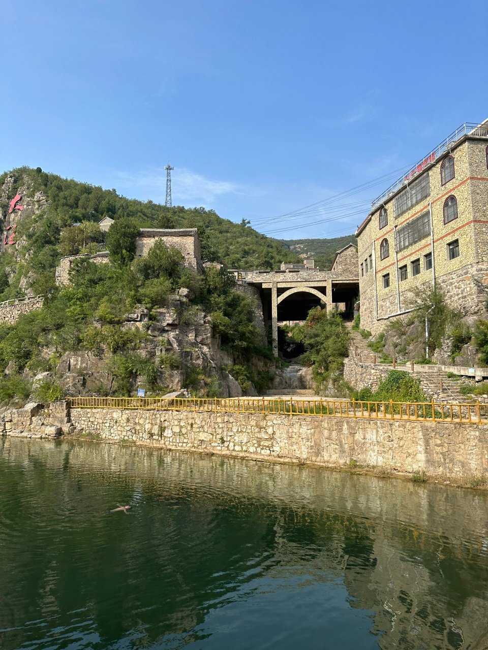 大洼村位于涉县更乐镇东部,占地25平方公里.