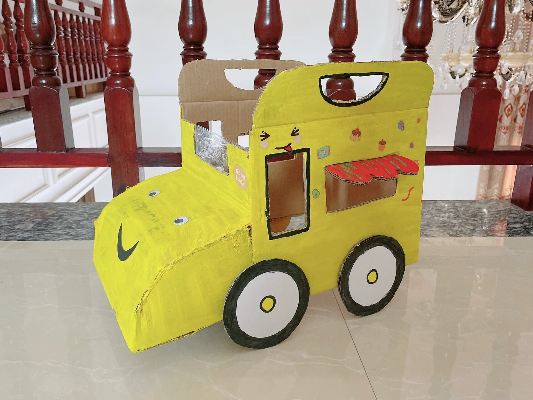 幼儿园简易版手工diy小汽车08 如何制作diy手工汽车(中大型08)