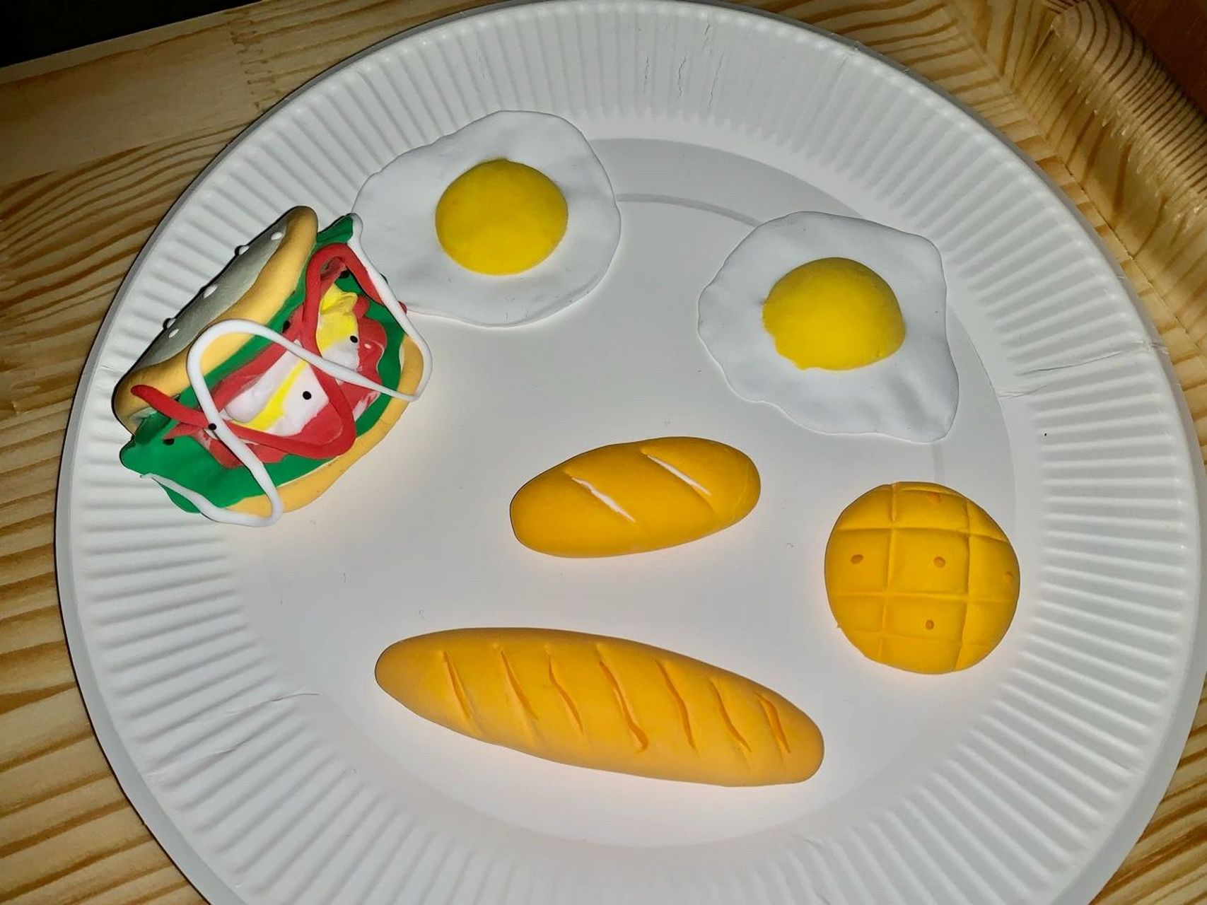 幼儿园超轻粘土作品 幼儿园中班环境创设 区域角泡泡泥作品 大碗拉面