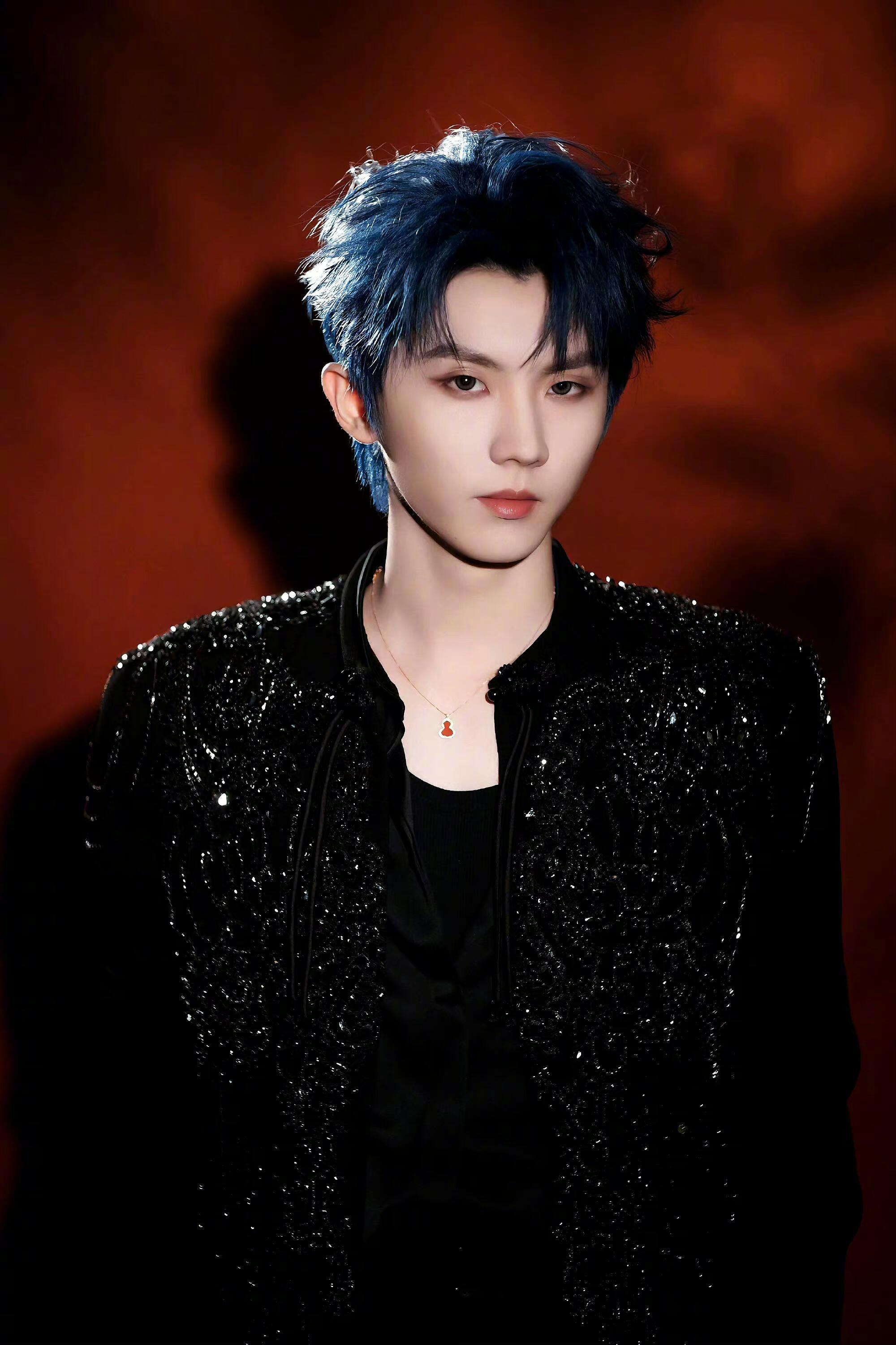 咪咕星鲜事##马嘉祺蓝发#蓝发时代少年团队长