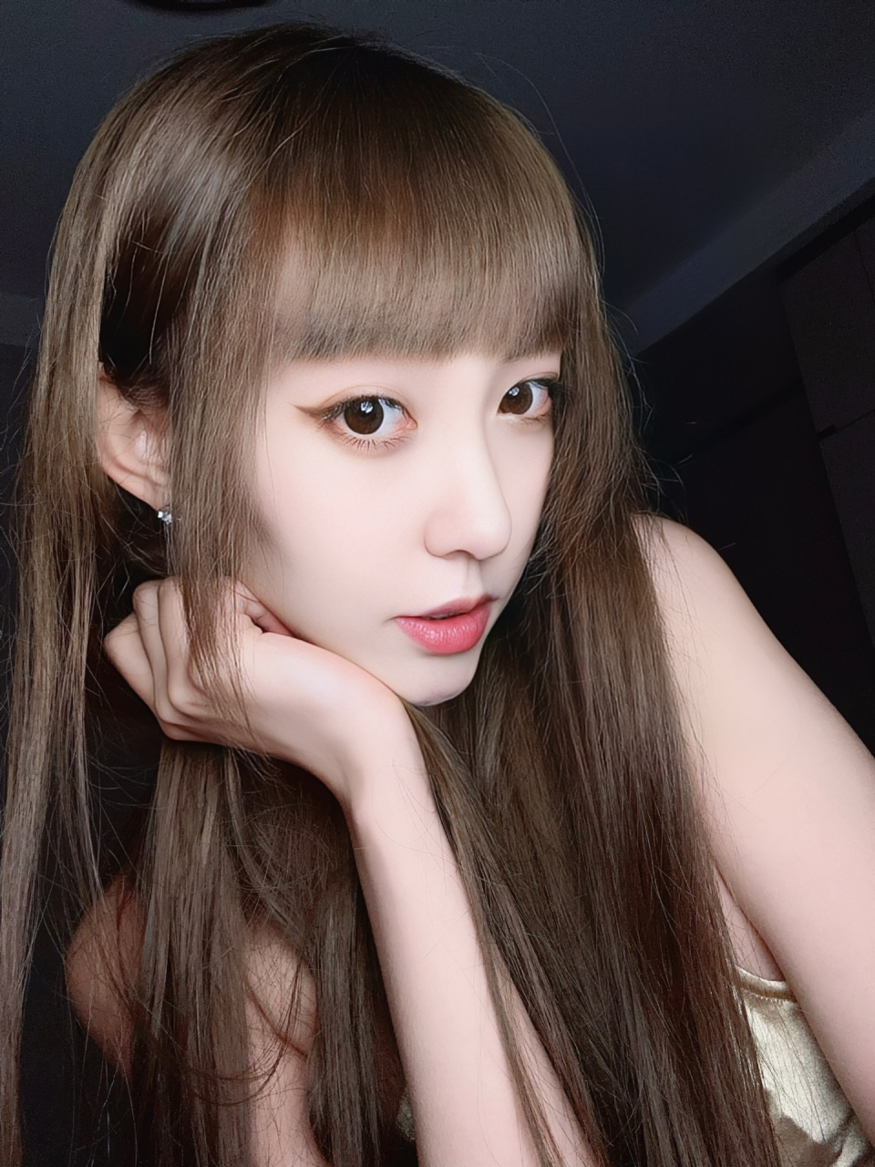 如何修炼自己的剪性 如果说女人布性是通过独立雄竞得到自由,不依附