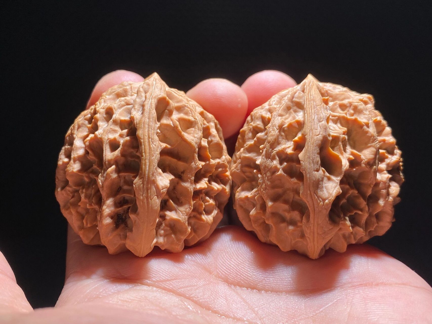 【科普贴】如何深度清理文玩核桃7515 很多玩家一定对于核桃如何