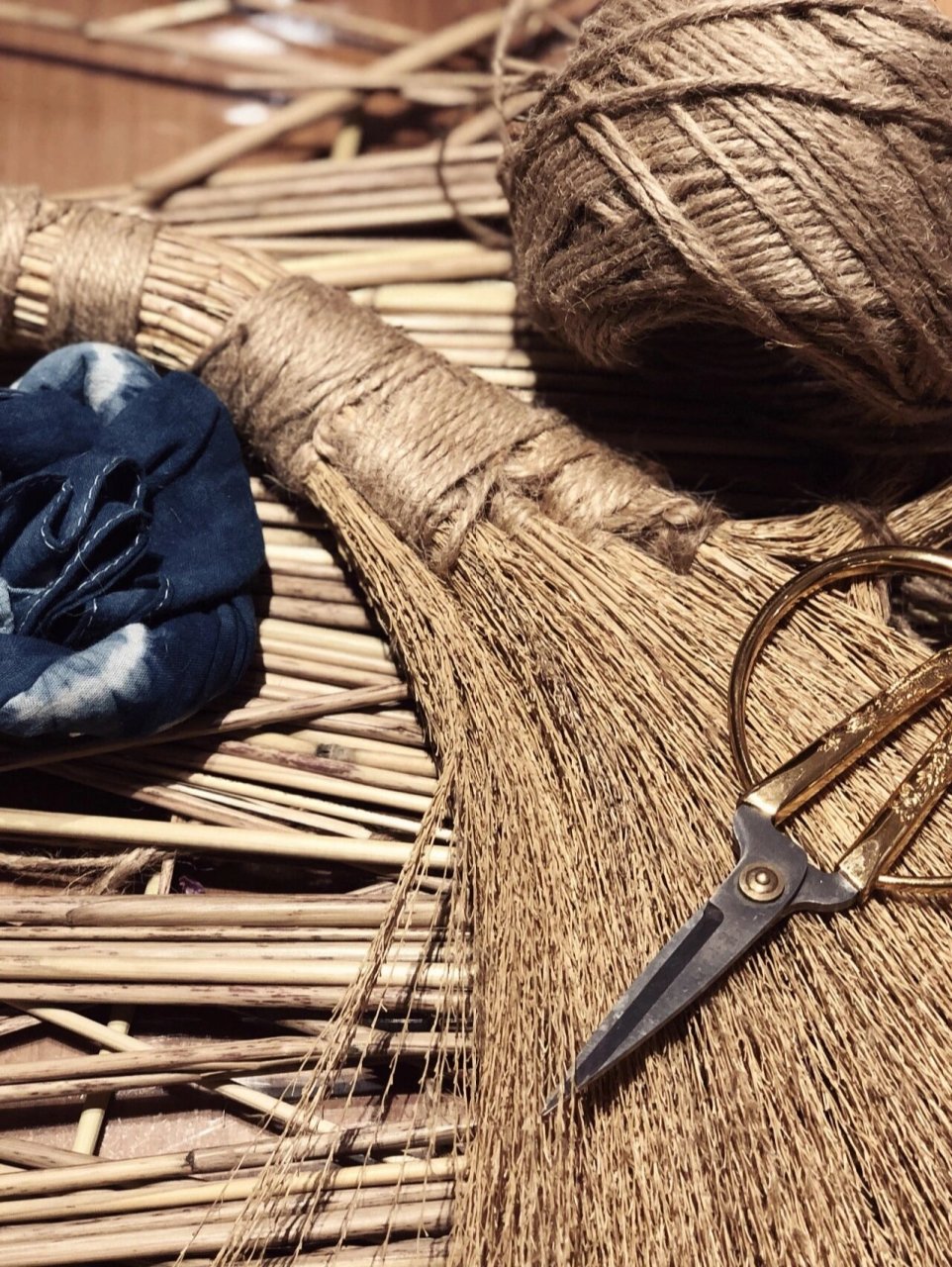 成器手作|采秋天的芦苇diy一把幸运扫帚吧 有一种美,叫秋天的芦苇.