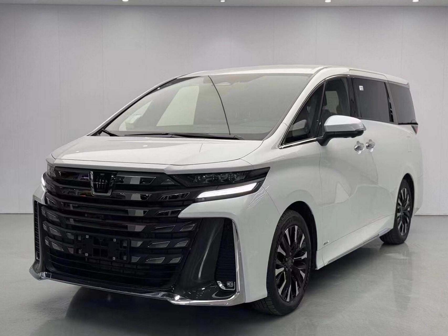 24款皇冠威尔法 高配99万落地