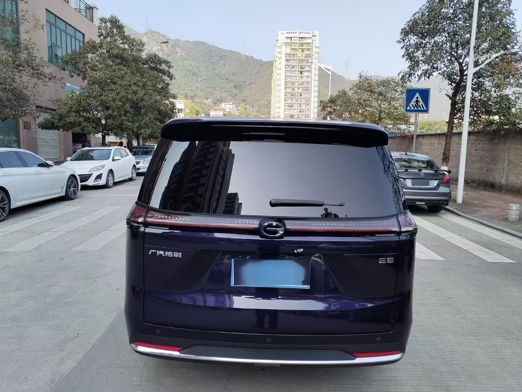 【新车】优惠资讯     传祺·e8 7座插电式油电混合,可上广州牌 20万