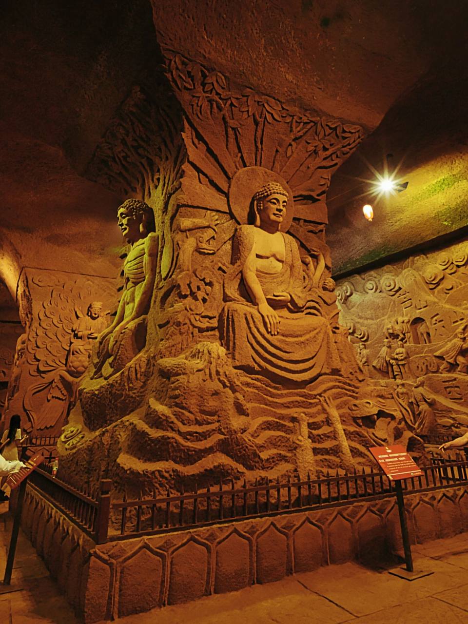 更有神秘东方佛都 7415东方佛都,国家4a级旅游景区,与乐山大佛