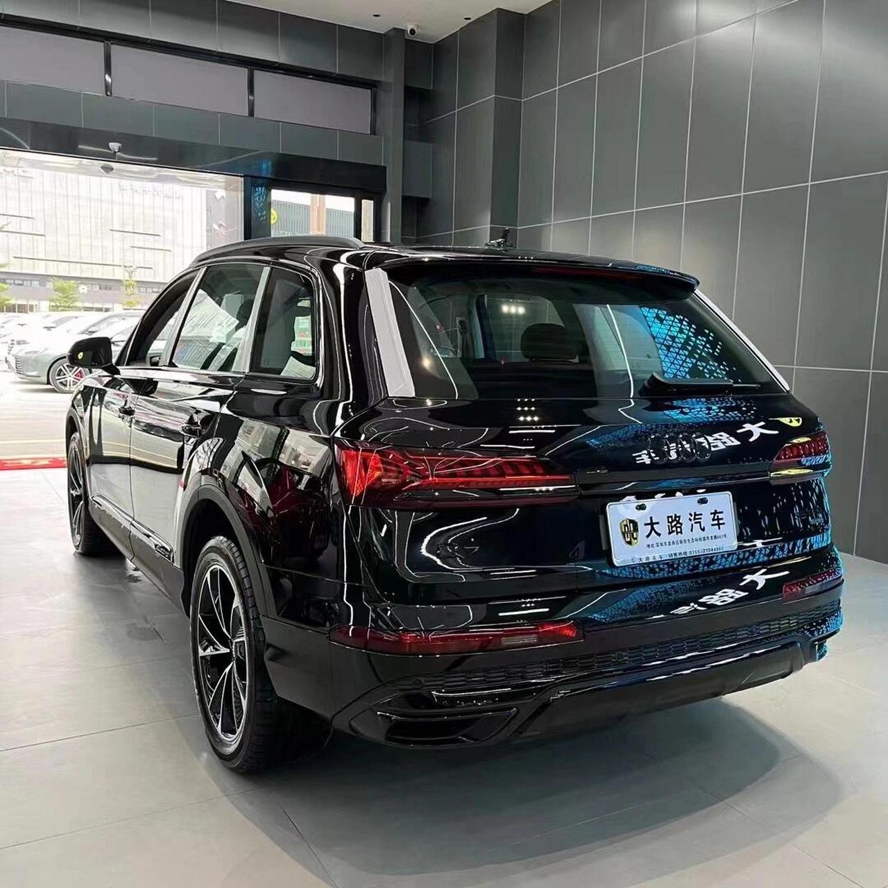 奥迪q7最新落地价格2023(2020款奥迪q7l落地价多少钱)