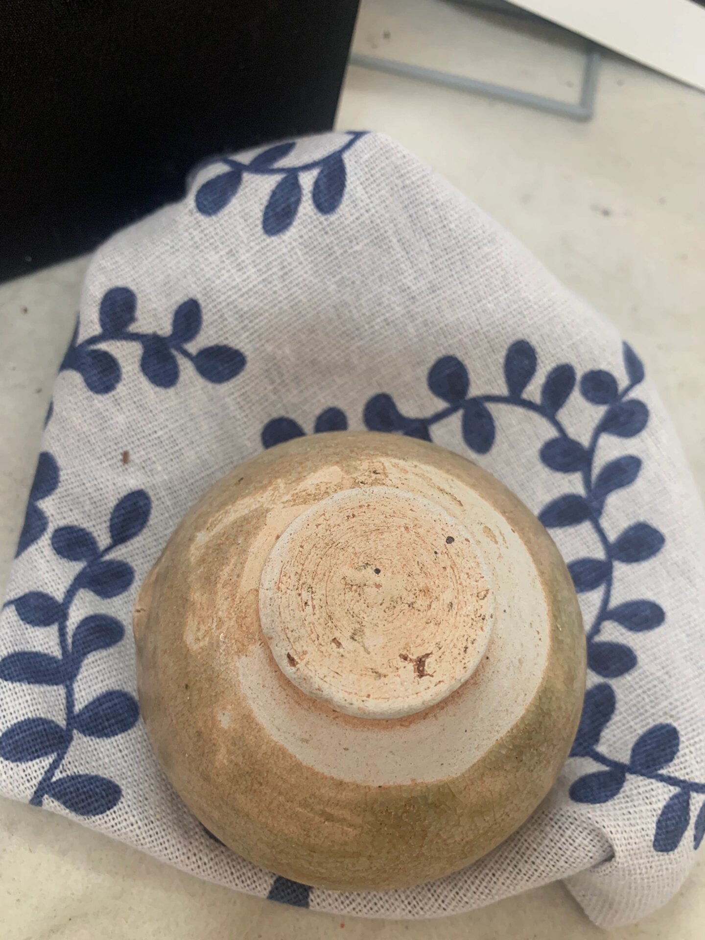 南朝或者隋代莲花窑青釉杯子 又到手一件破烂