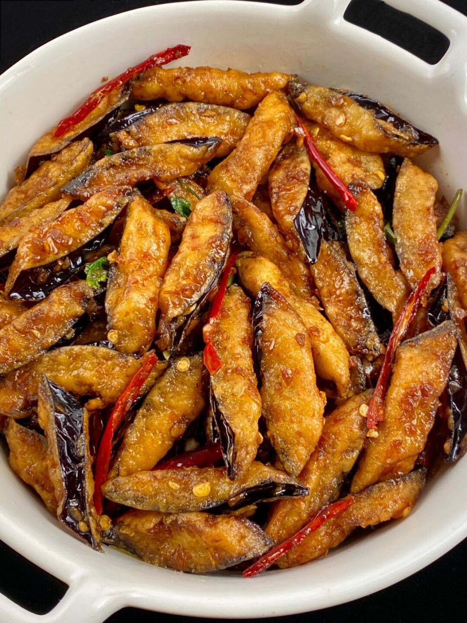美味的脆皮茄子一出锅就炫到我了,巨好吃!