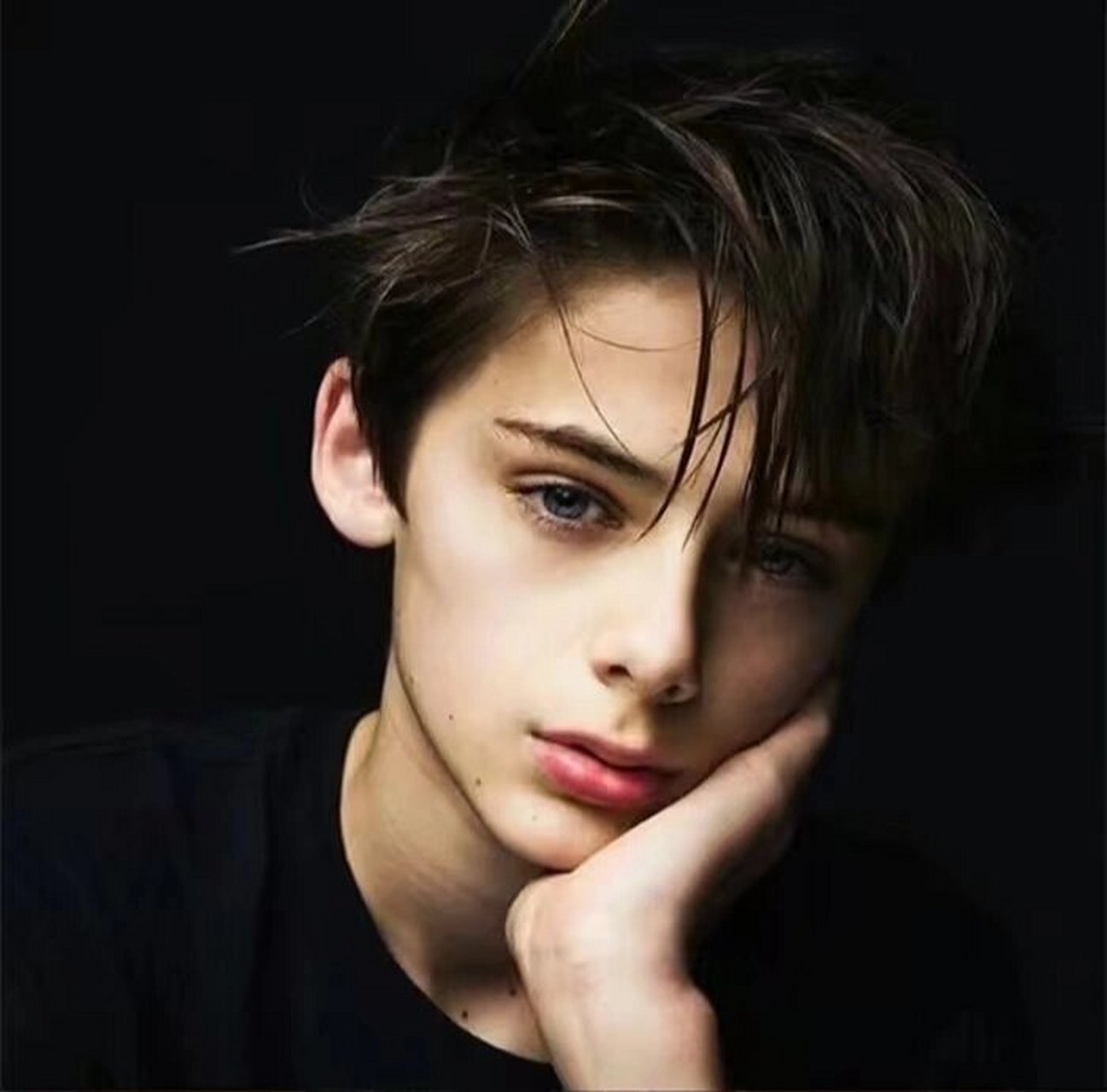 赞同的姐妹举个爪73 7215第期的威廉优质头像也好帅05(我才