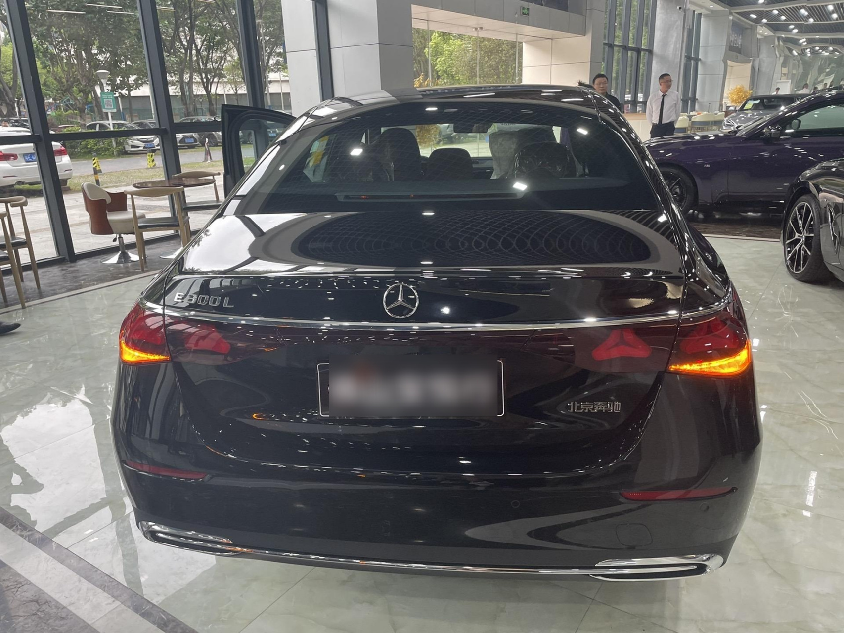 奔驰e300新款2024款裸车价(奔驰e300新款2021款裸车价)