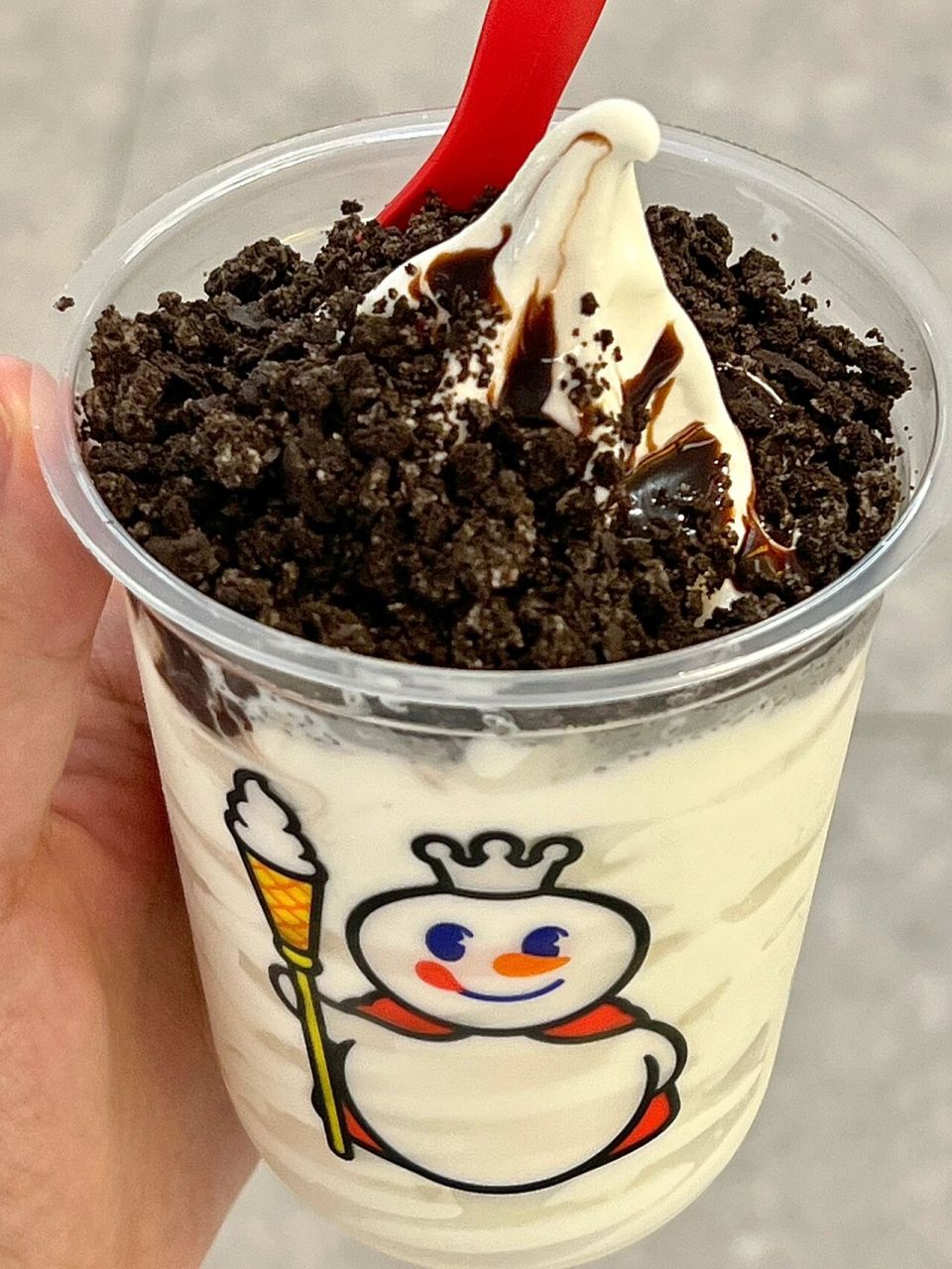 从挚爱草莓味91变成奥利奥94 脆脆的奥利奥碎拌着冰淇淋好好吃